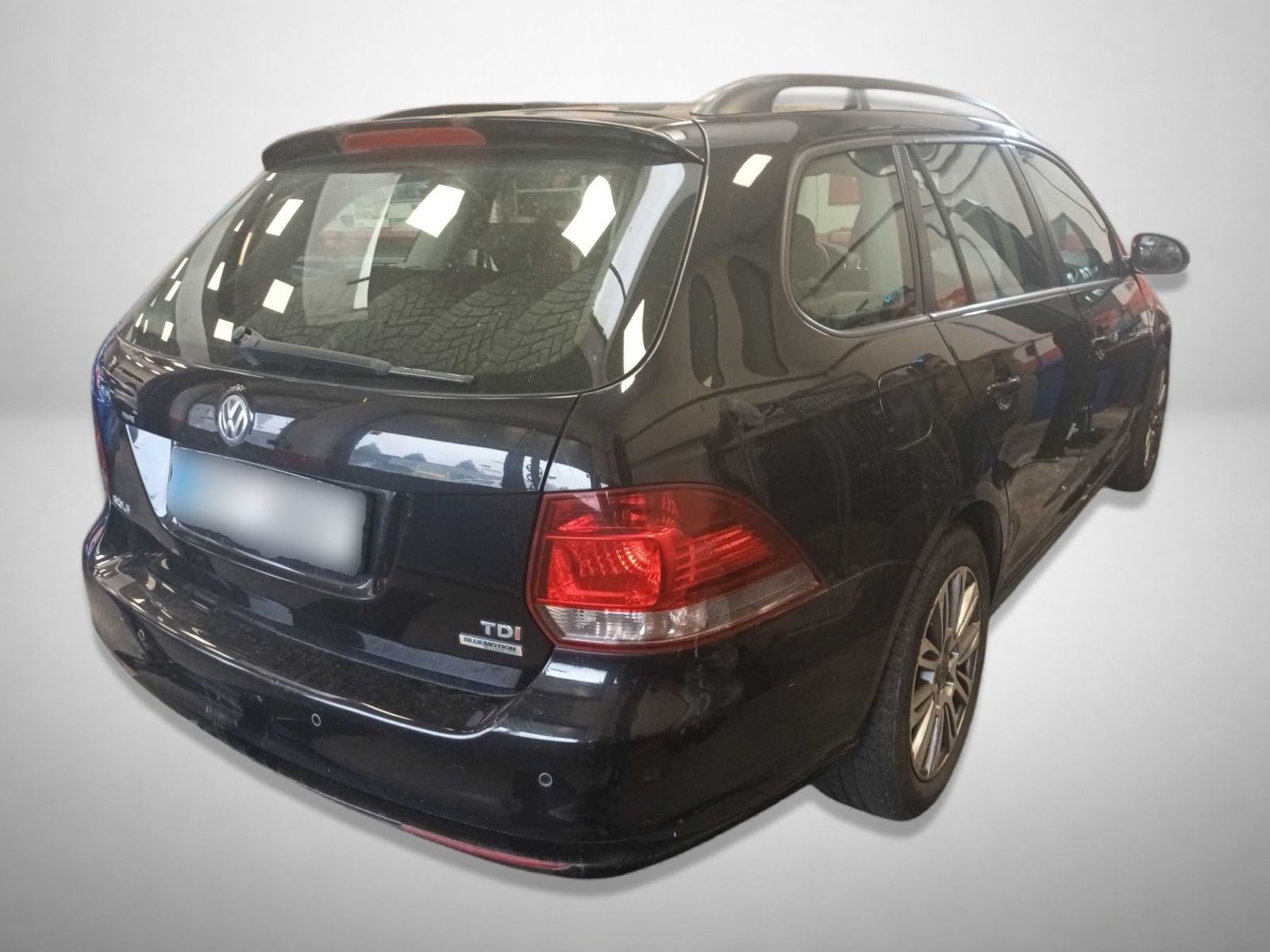 Volkswagen Golf, 1.6 TDI, po STK, Tažné - fotka 2