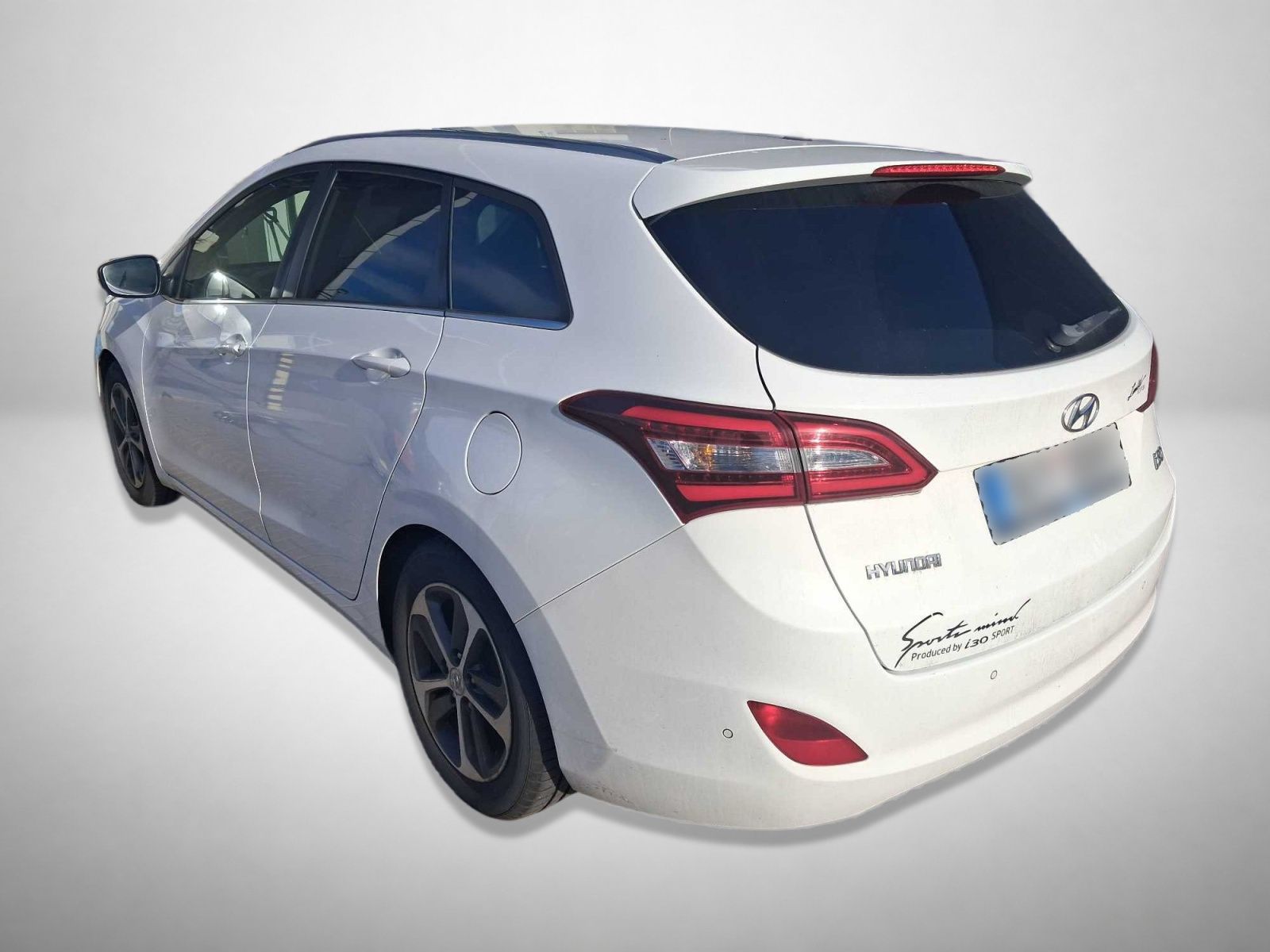 Hyundai i30, 1.6 GDI, Automatická klima - fotka 2