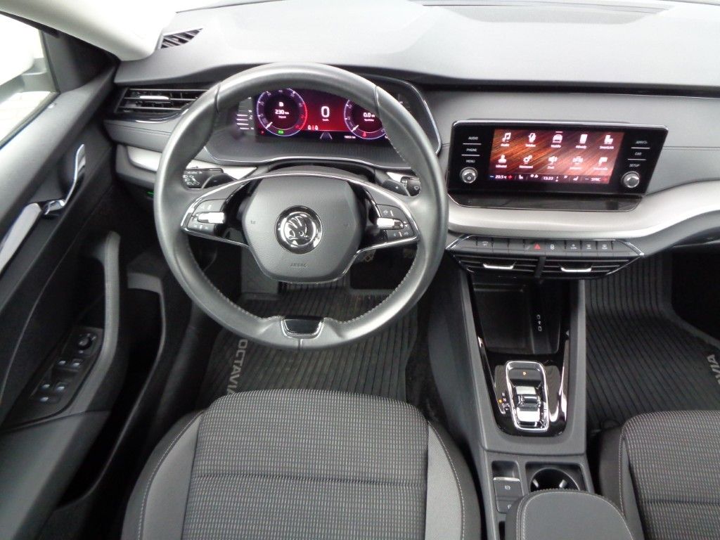 Škoda Octavia, Ambition 1.5 TSI 110kw DSG Com - fotka 5