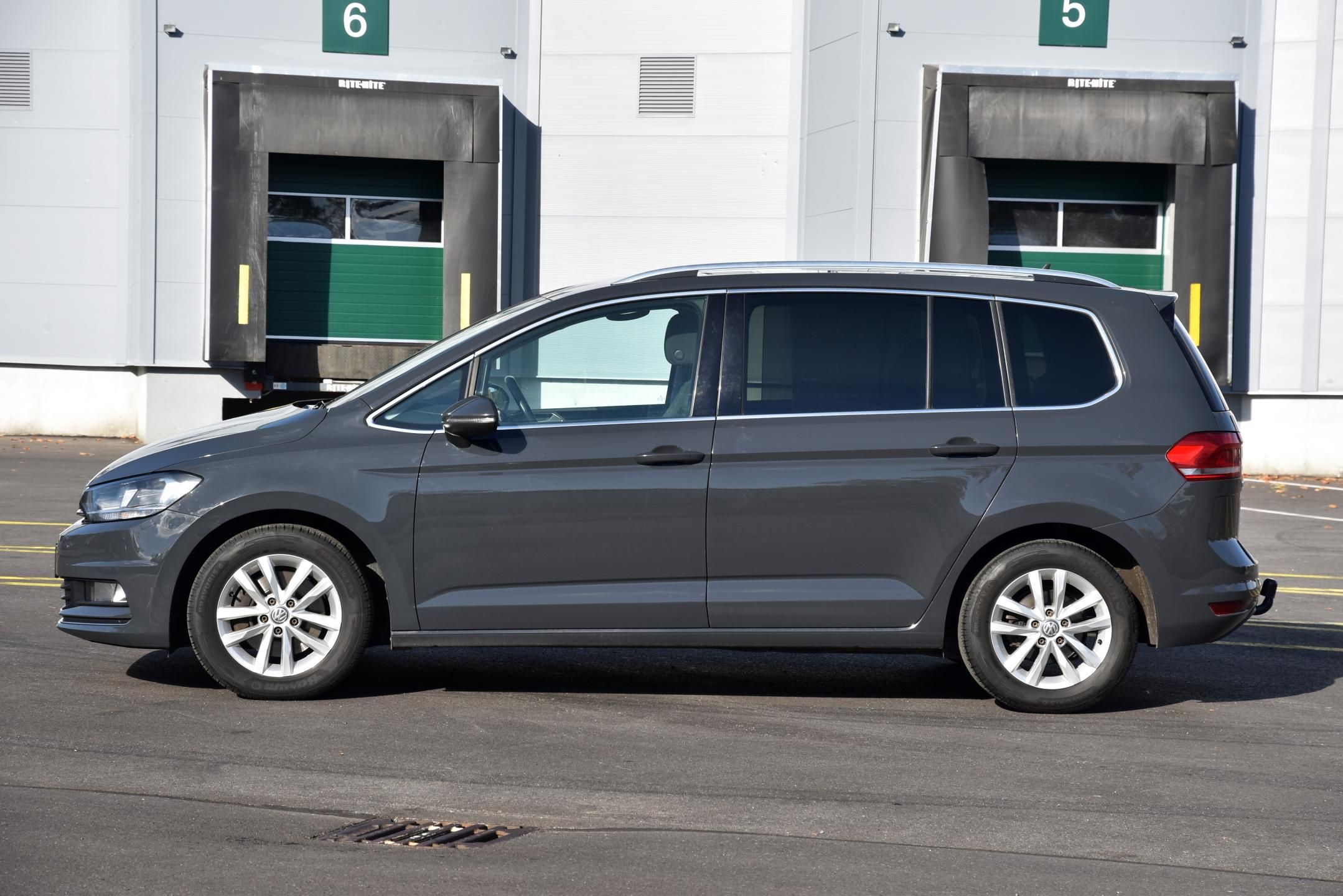 Volkswagen Touran, 1.6 TDi 6st COMFORTLINE,7 MÍST - fotka 5
