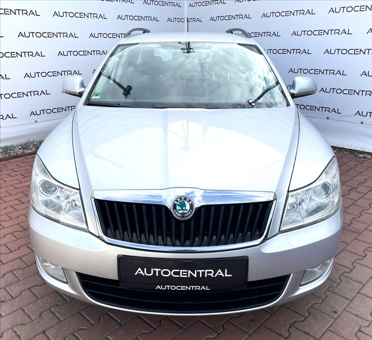 Škoda Octavia, 1,4 Tsi Family 90kw , Navi , s - fotka 2