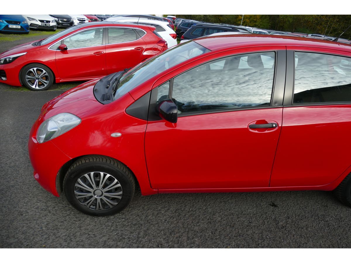 Toyota Yaris, 1,0 51KW - fotka 4