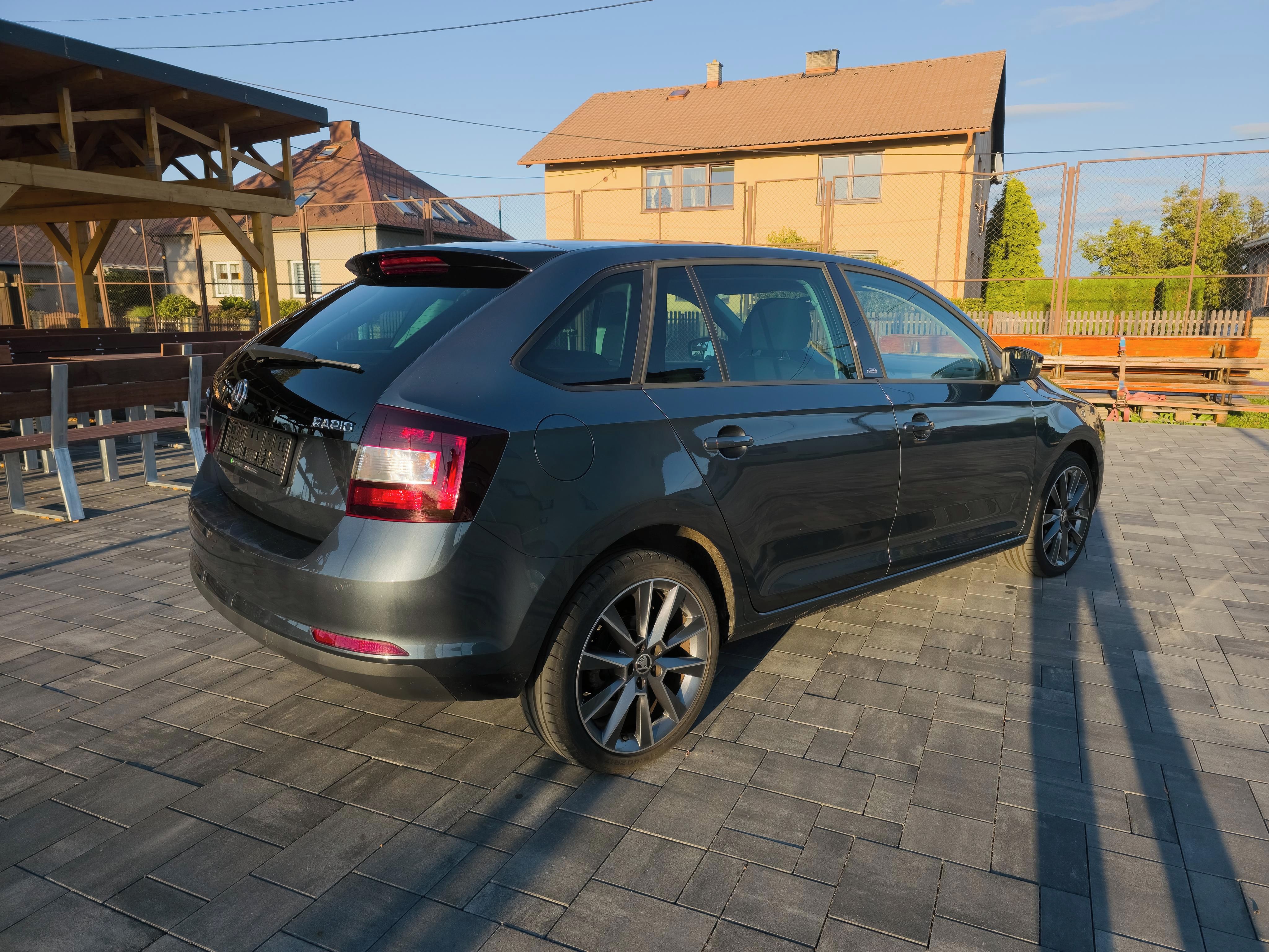 Škoda Rapid, 1,2 TSi 81kW panorama EDITION - fotka 4
