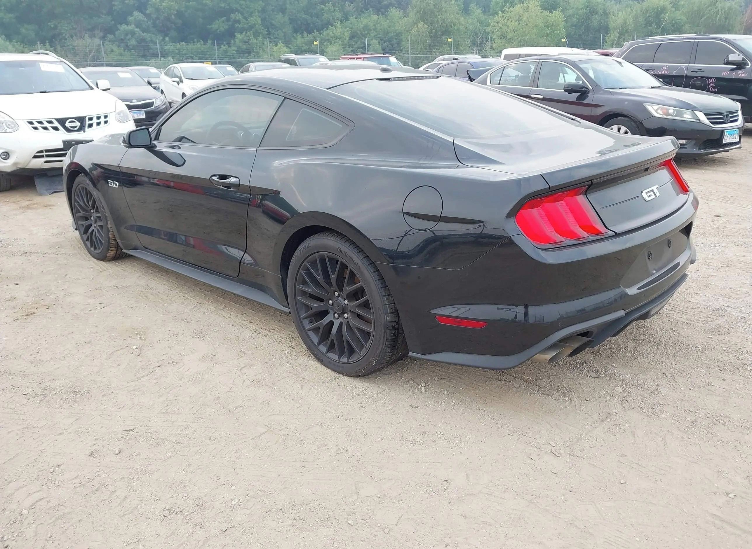 Ford Mustang, Auto na cestě - fotka 5