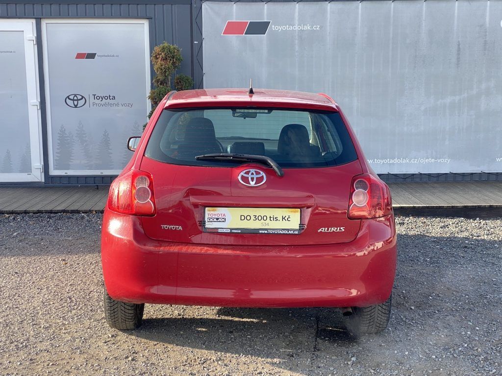 Toyota Auris, 1.4i, ČR, manual, STK - fotka 6