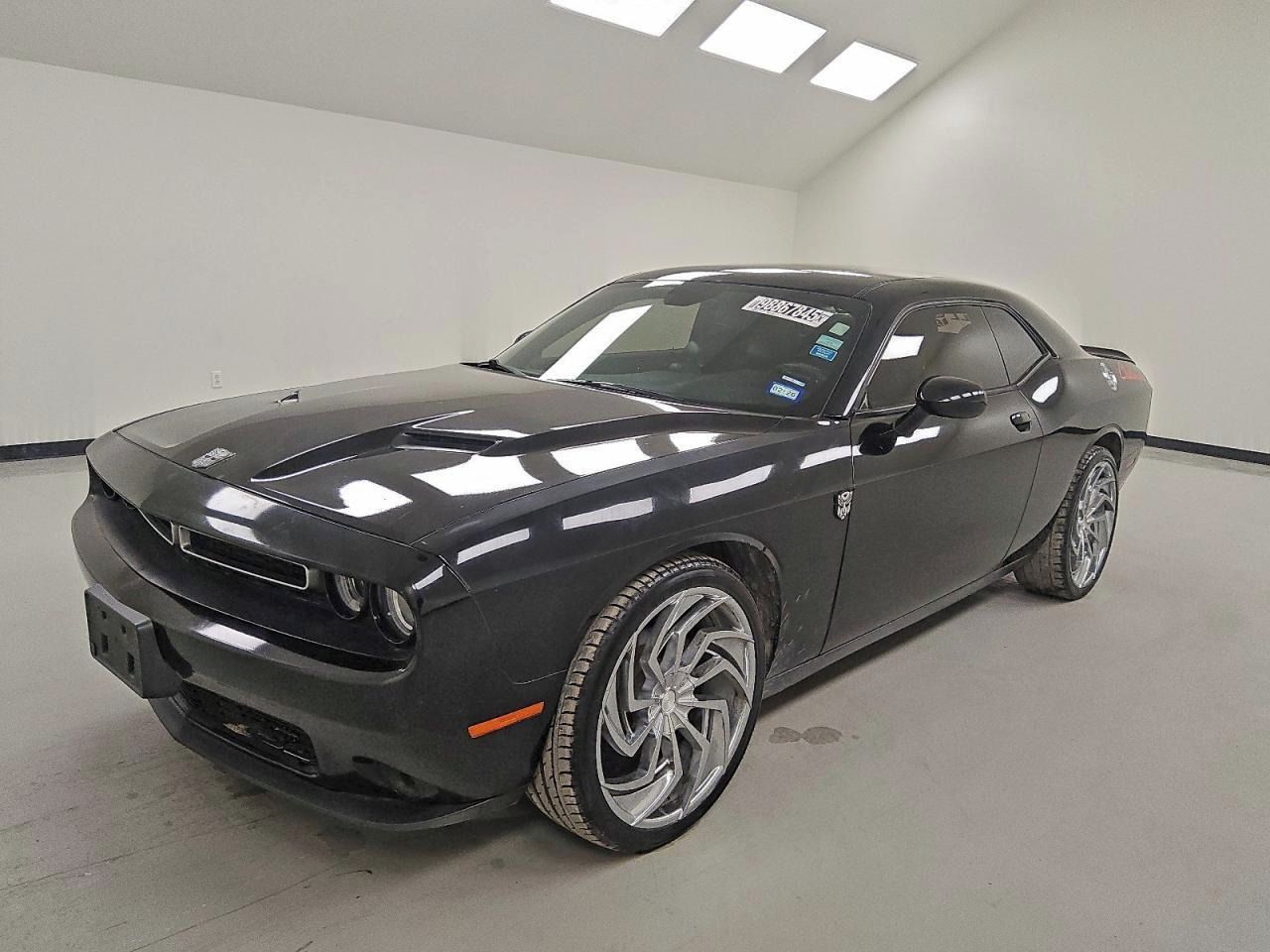Dodge Challenger, Auto na cestě