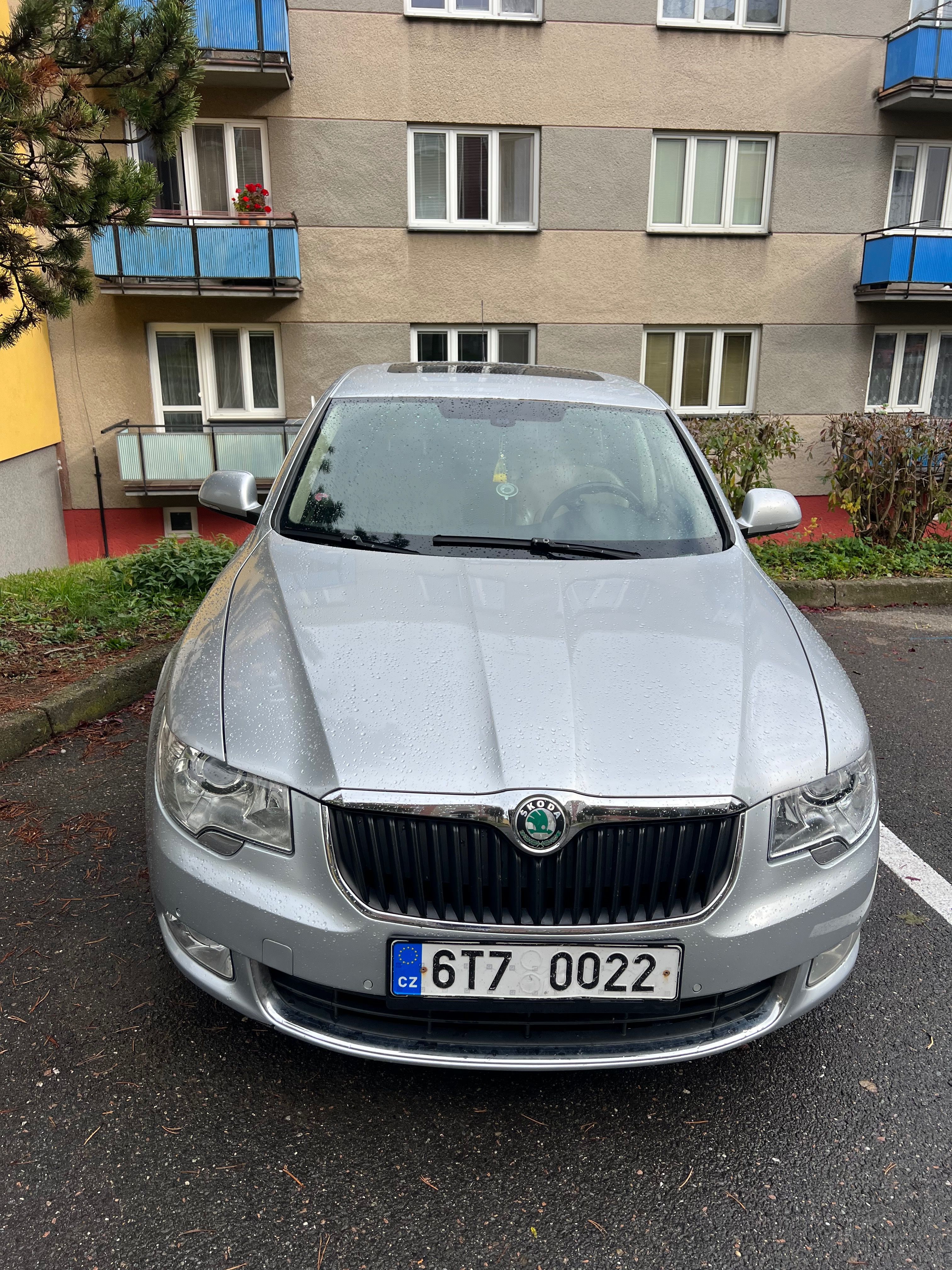 Škoda Superb, 3.6 V6 191kw, Servisovano