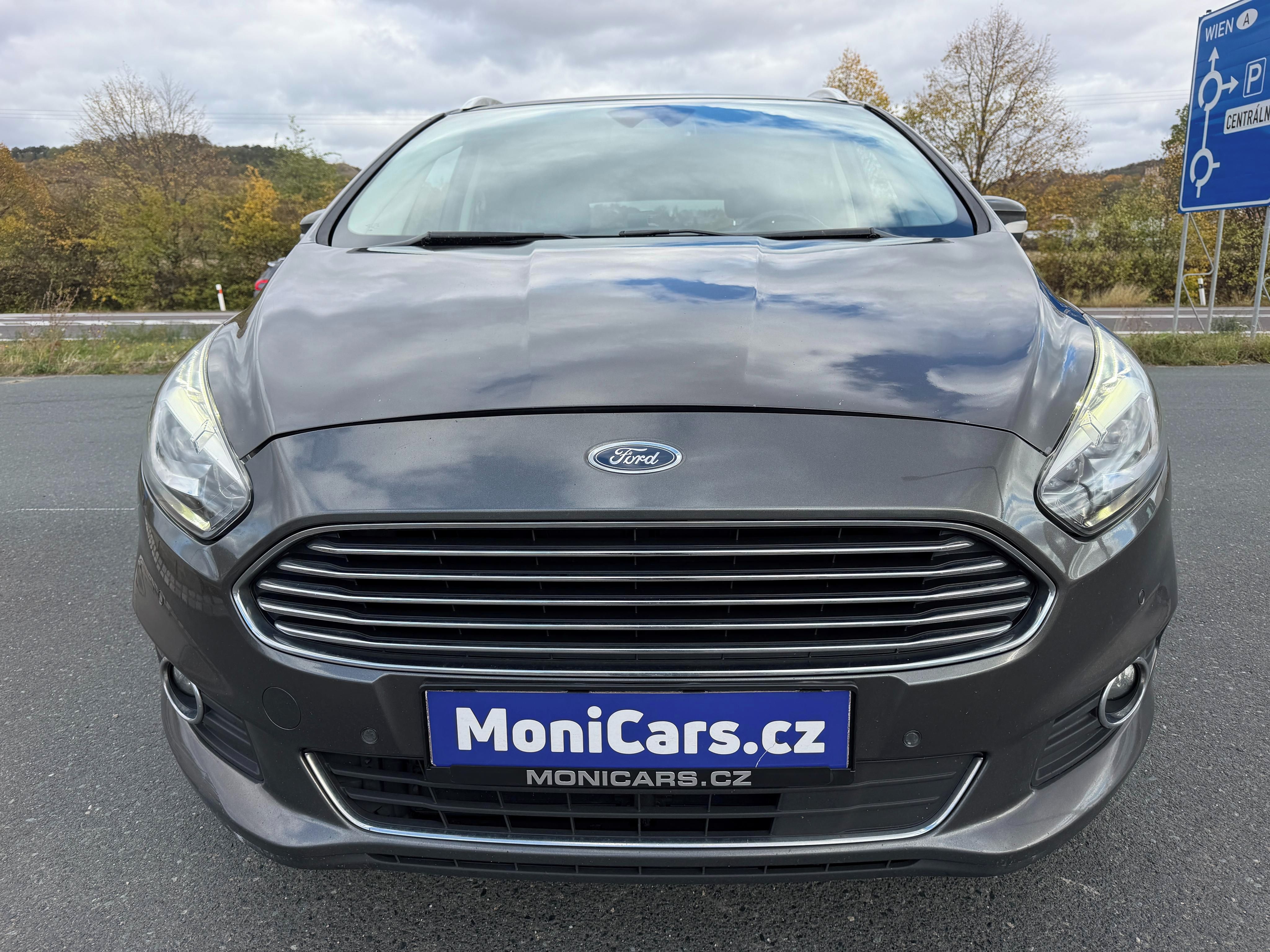 Ford S-MAX, 2.0 TDCi 132kW 4X4,A/T,VÝBAVA - fotka 2