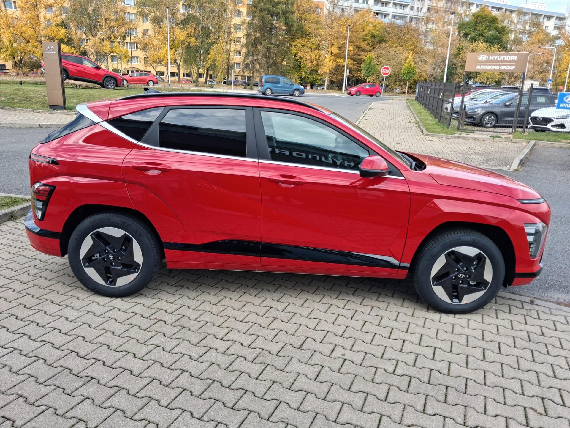 Hyundai Kona, 64,8 kWh 203k Czech Edition V2 - fotka 5
