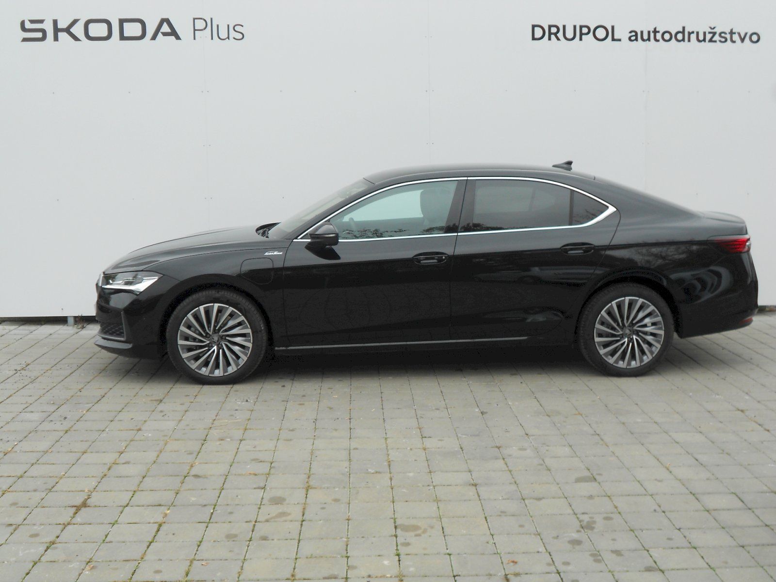 Škoda Superb, iV 1.5 TSI - 130 kW, L&K - fotka 3