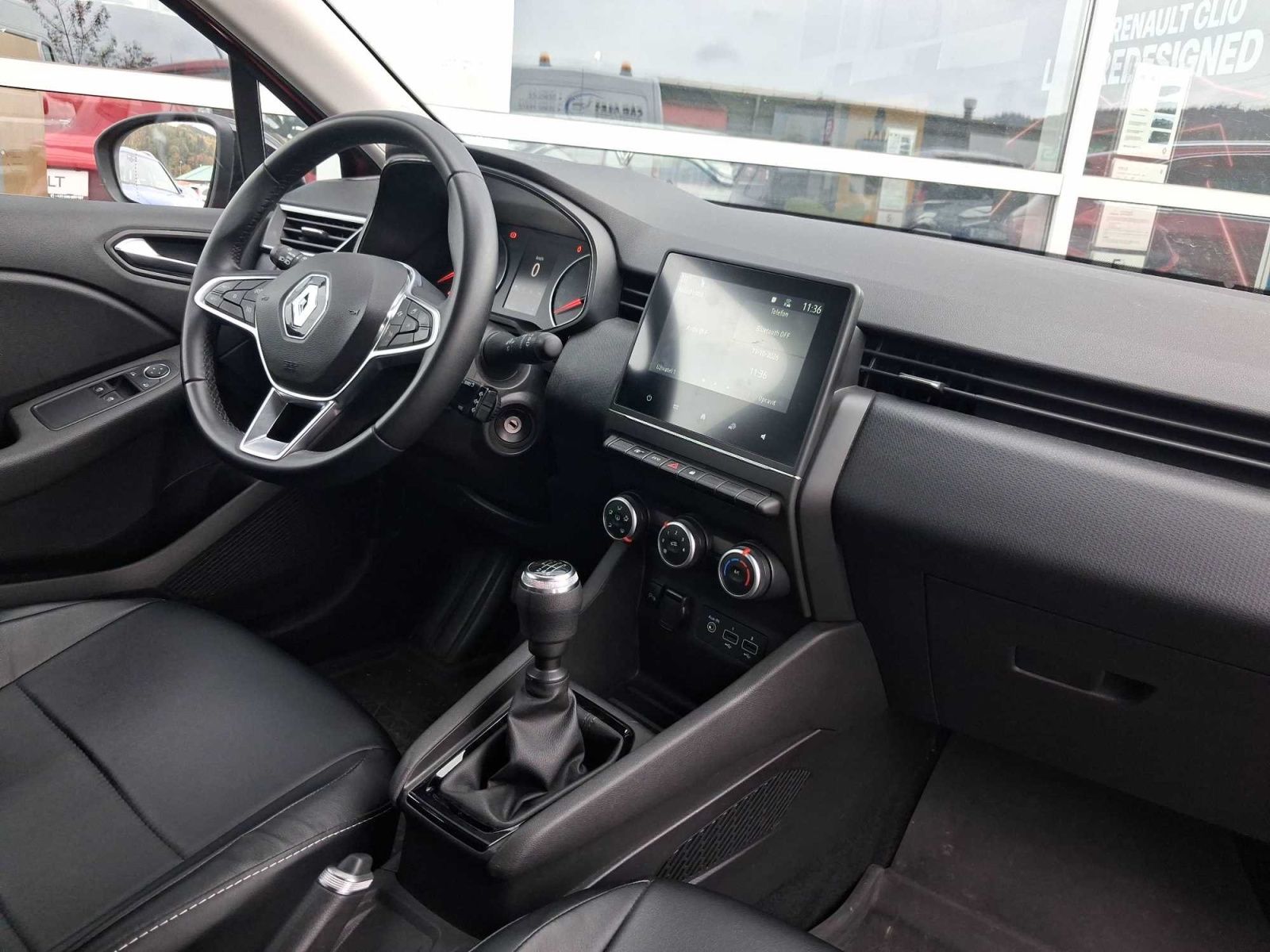 Renault Clio, 1.0 TCe, Klima, Tempomat - fotka 3