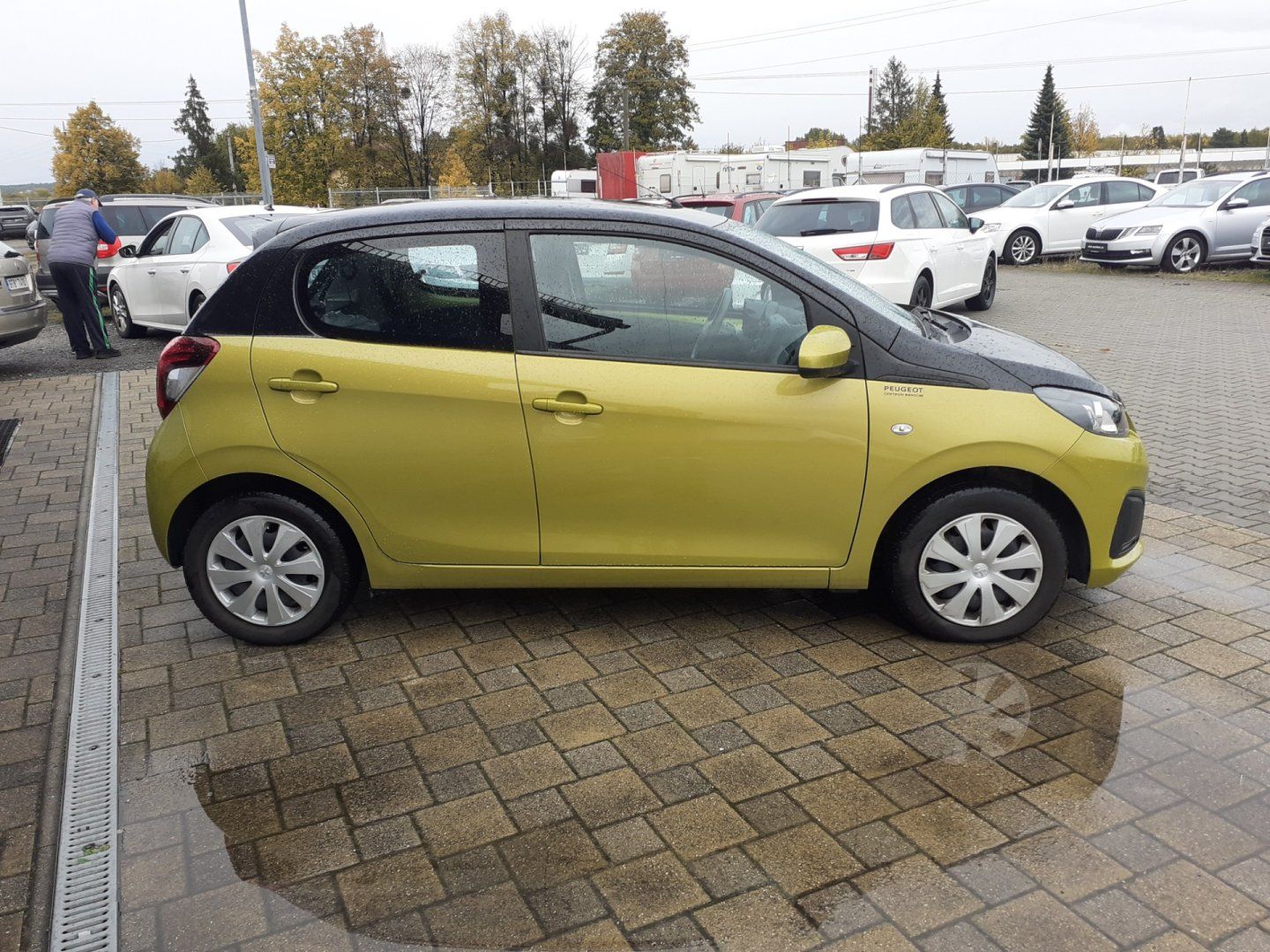 Peugeot 108, 1.0 VTi 53kW 1.maj.ČR - fotka 3