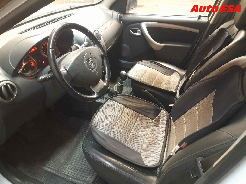Dacia Duster, 1.6,ČR - fotka 3