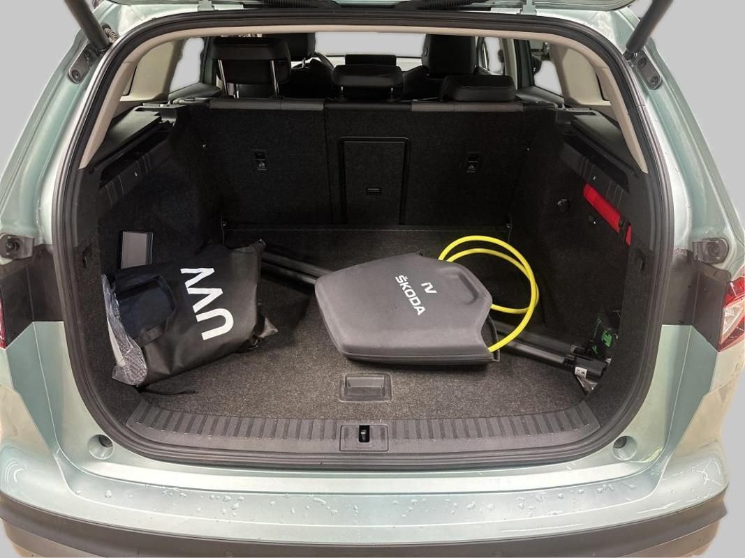 Škoda Enyaq, 150kw, iV80 19ALU TZ SOH 96% - fotka 5