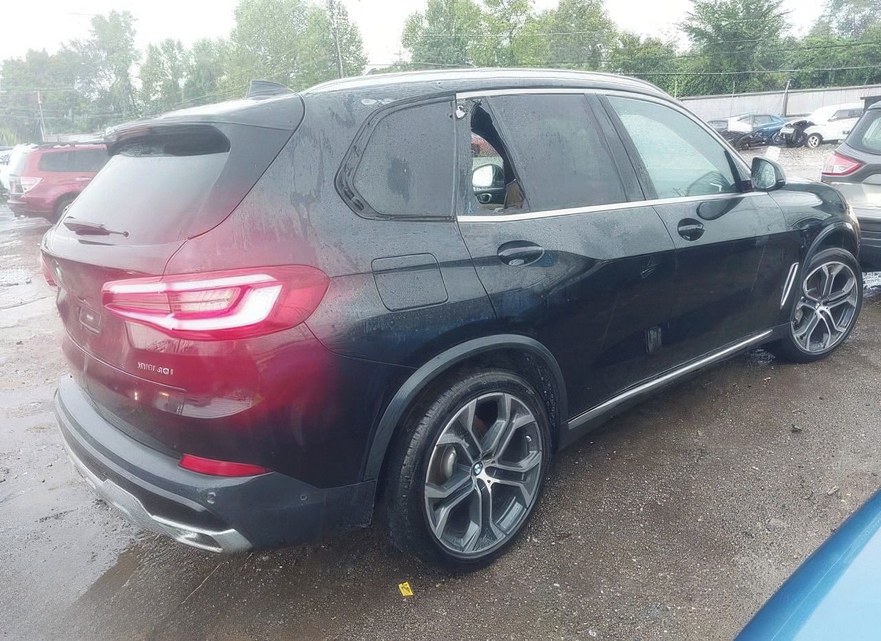 BMW X5, Auto na cestě - fotka 4