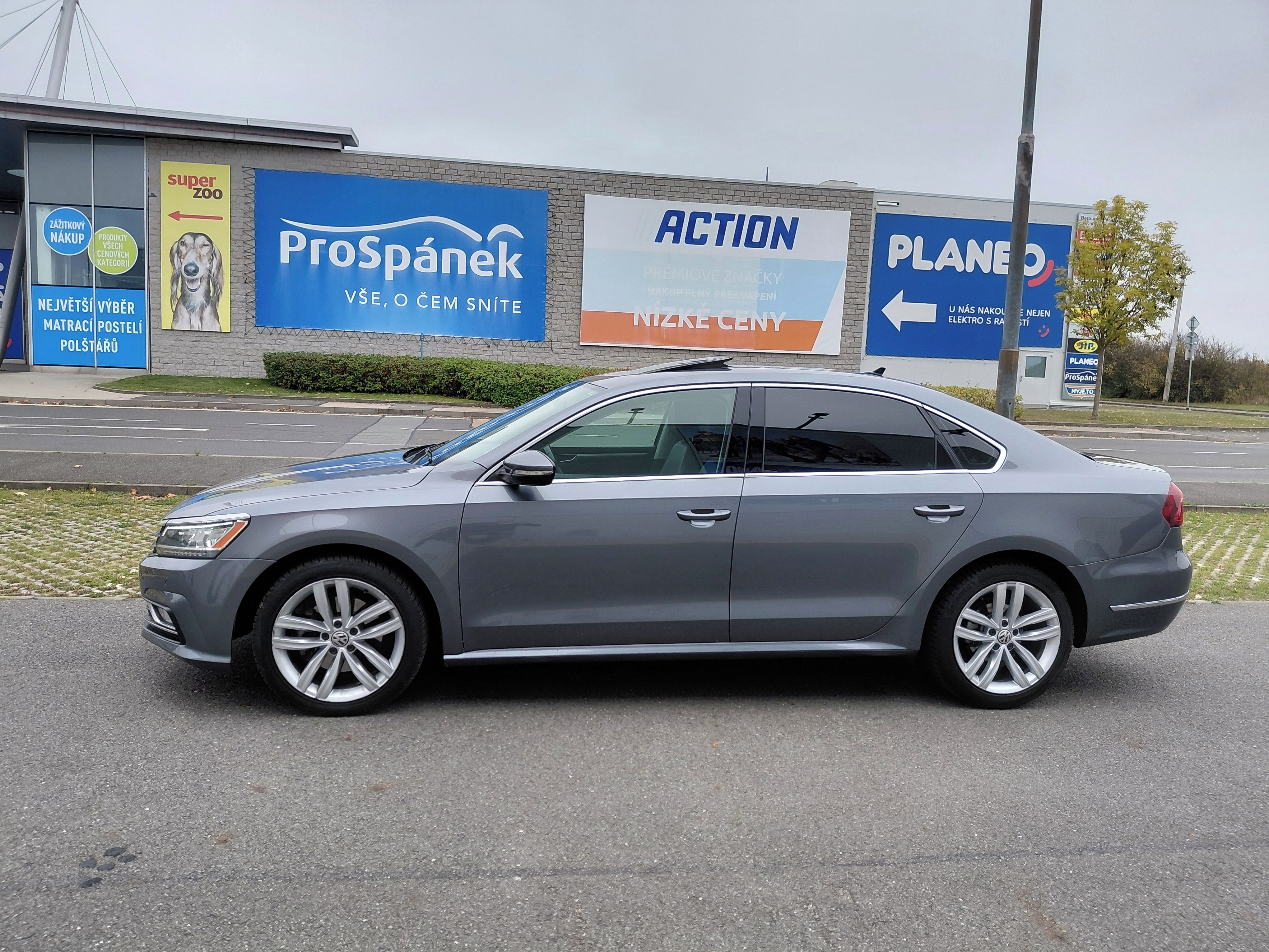 Volkswagen Passat, 2.0T 130KW 2.MAJ, DOVOZ USA - fotka 4