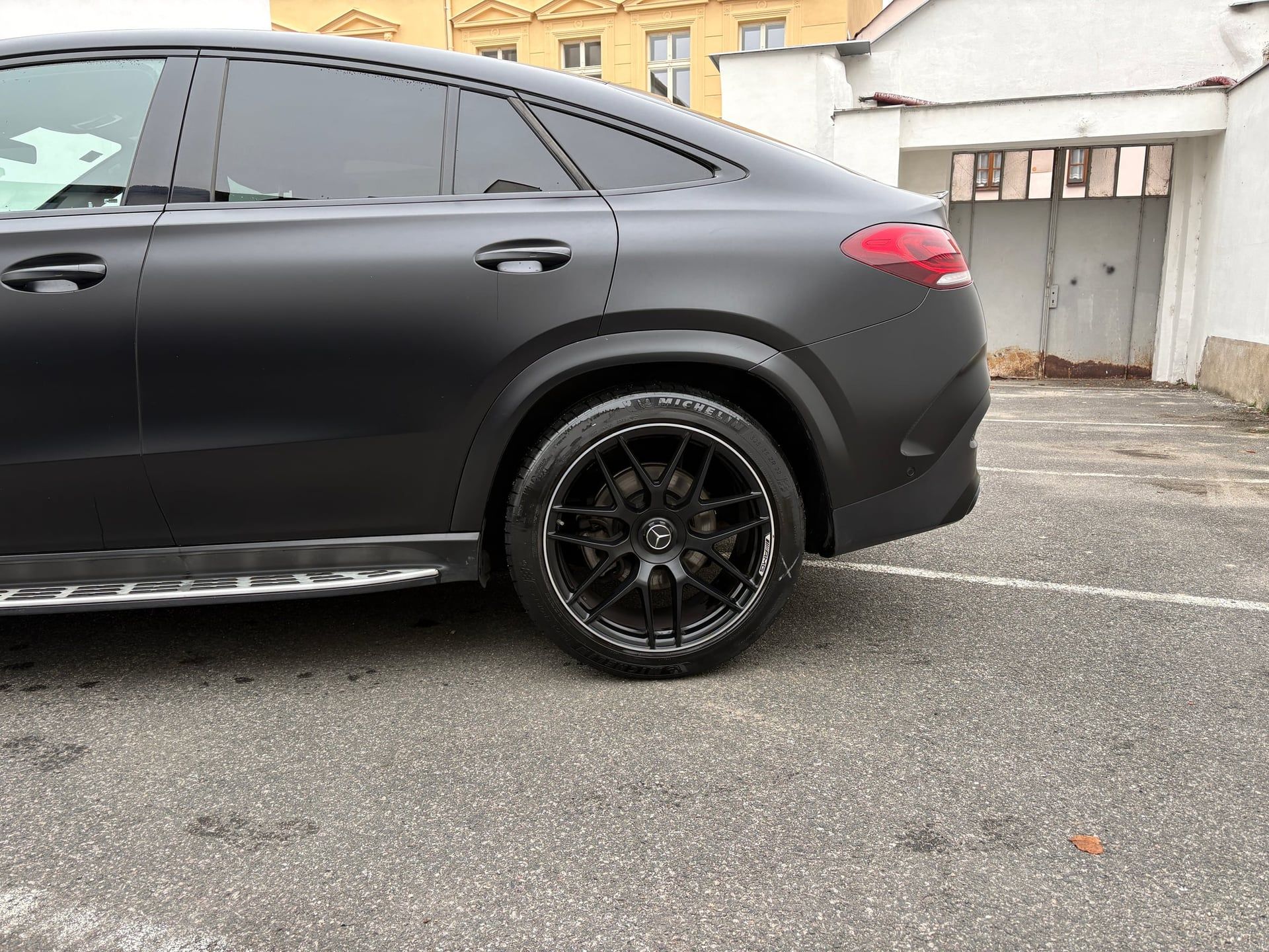Mercedes-Benz GLE, 53 AMG/4Matic+/Coupe/ČR/DPH - fotka 6