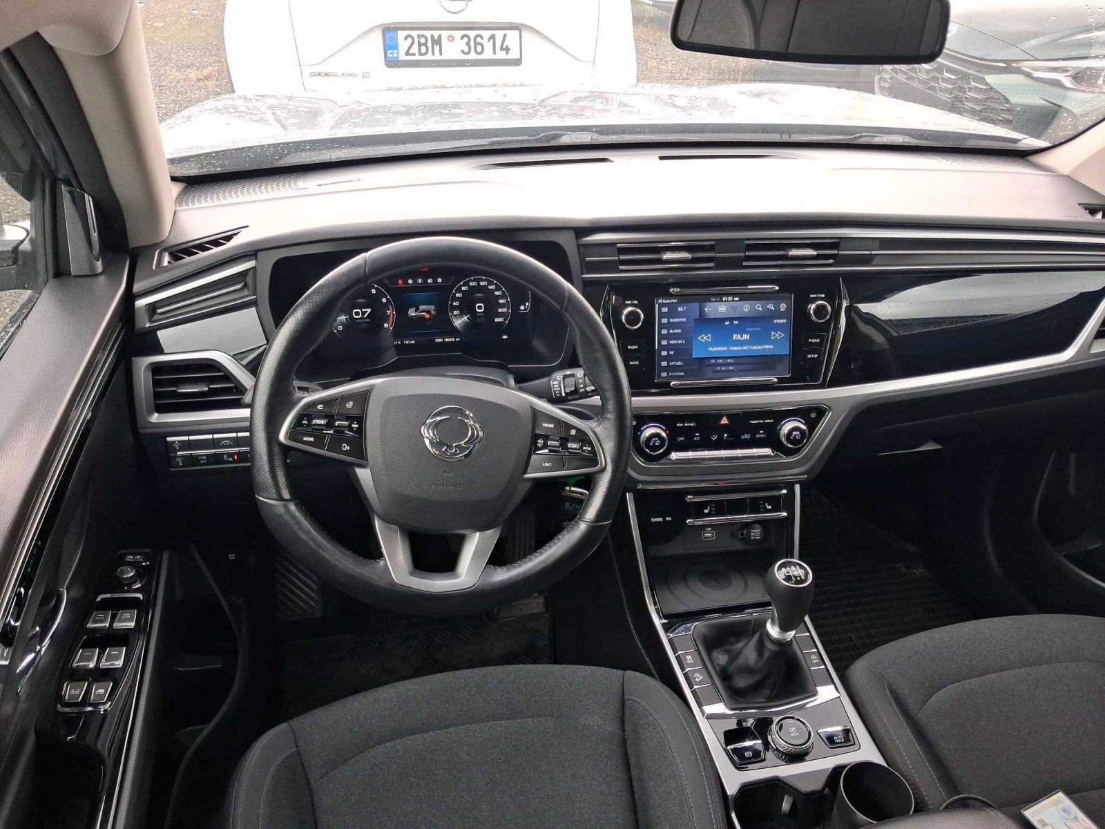 SsangYong Korando, 1.5 T-GDI, Serv.kniha - fotka 3