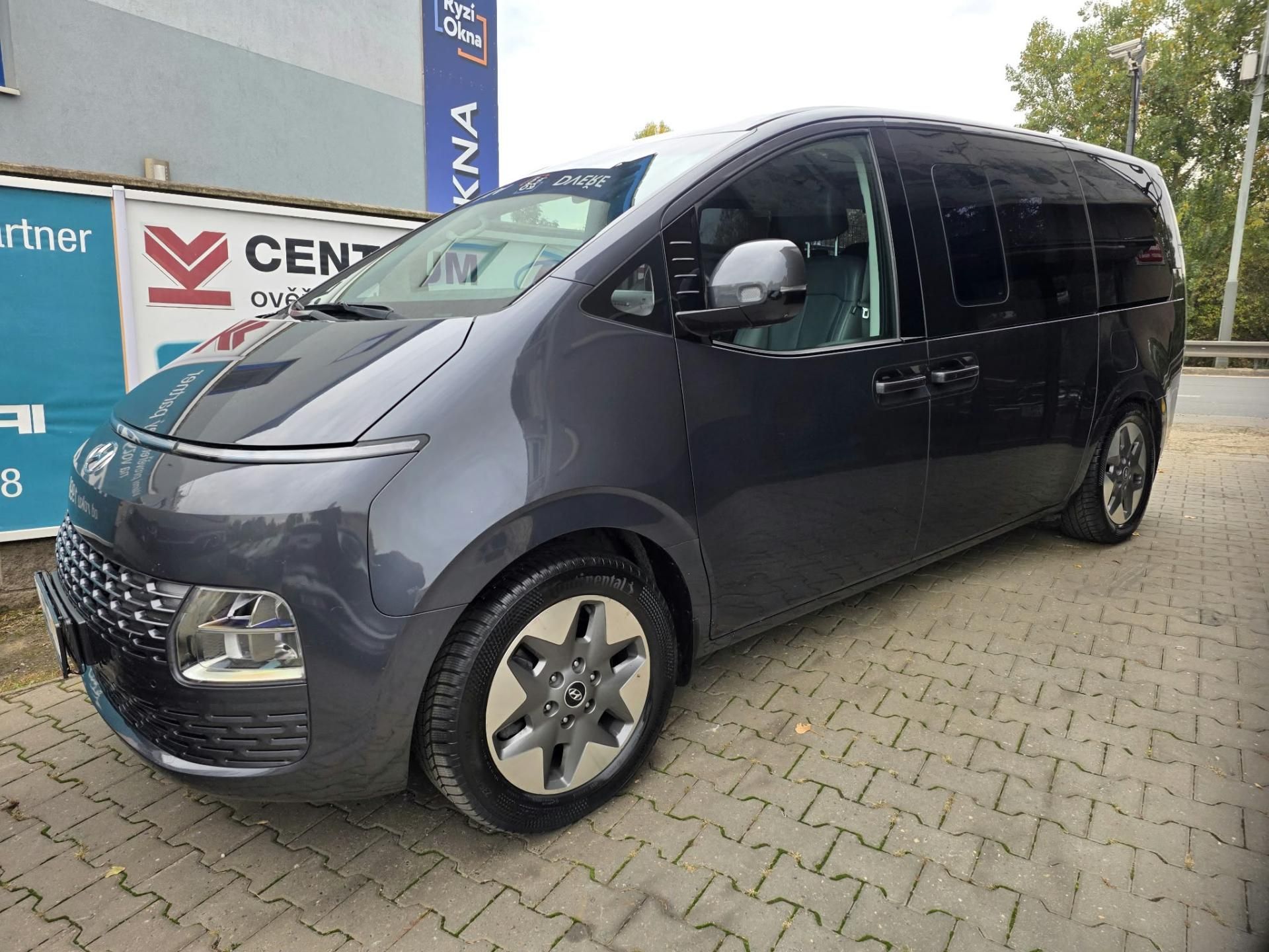 Hyundai Staria, 2.2-AUTOMAT-KŮŽE-9MÍST - fotka 5
