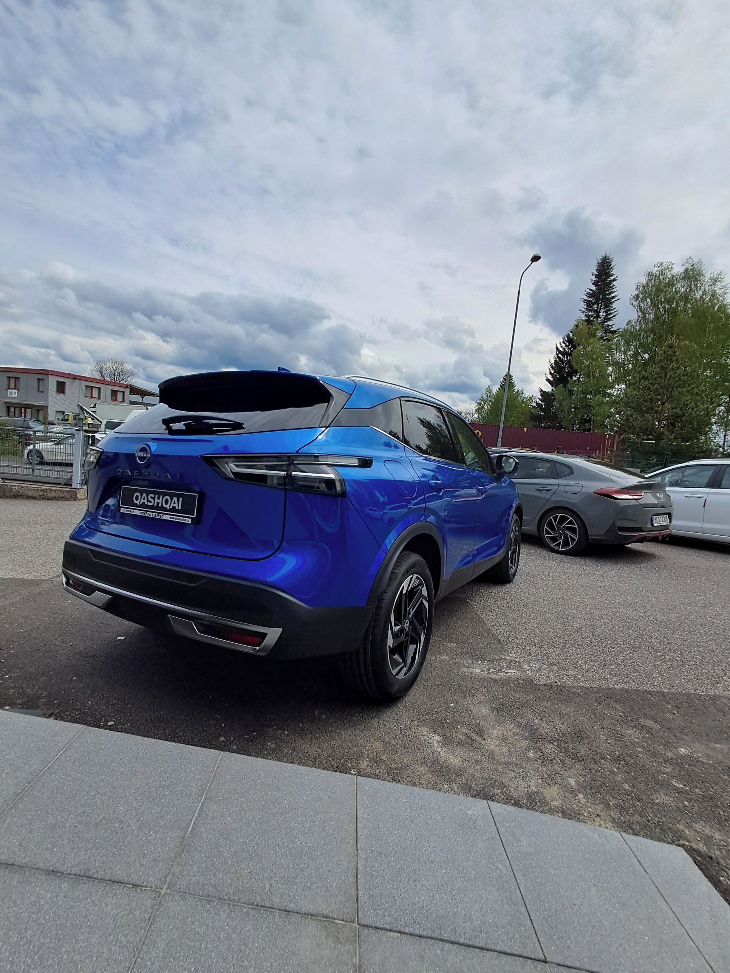 Nissan Qashqai, 1,3 DIG-T 158k AT N-CONNECTA - fotka 5