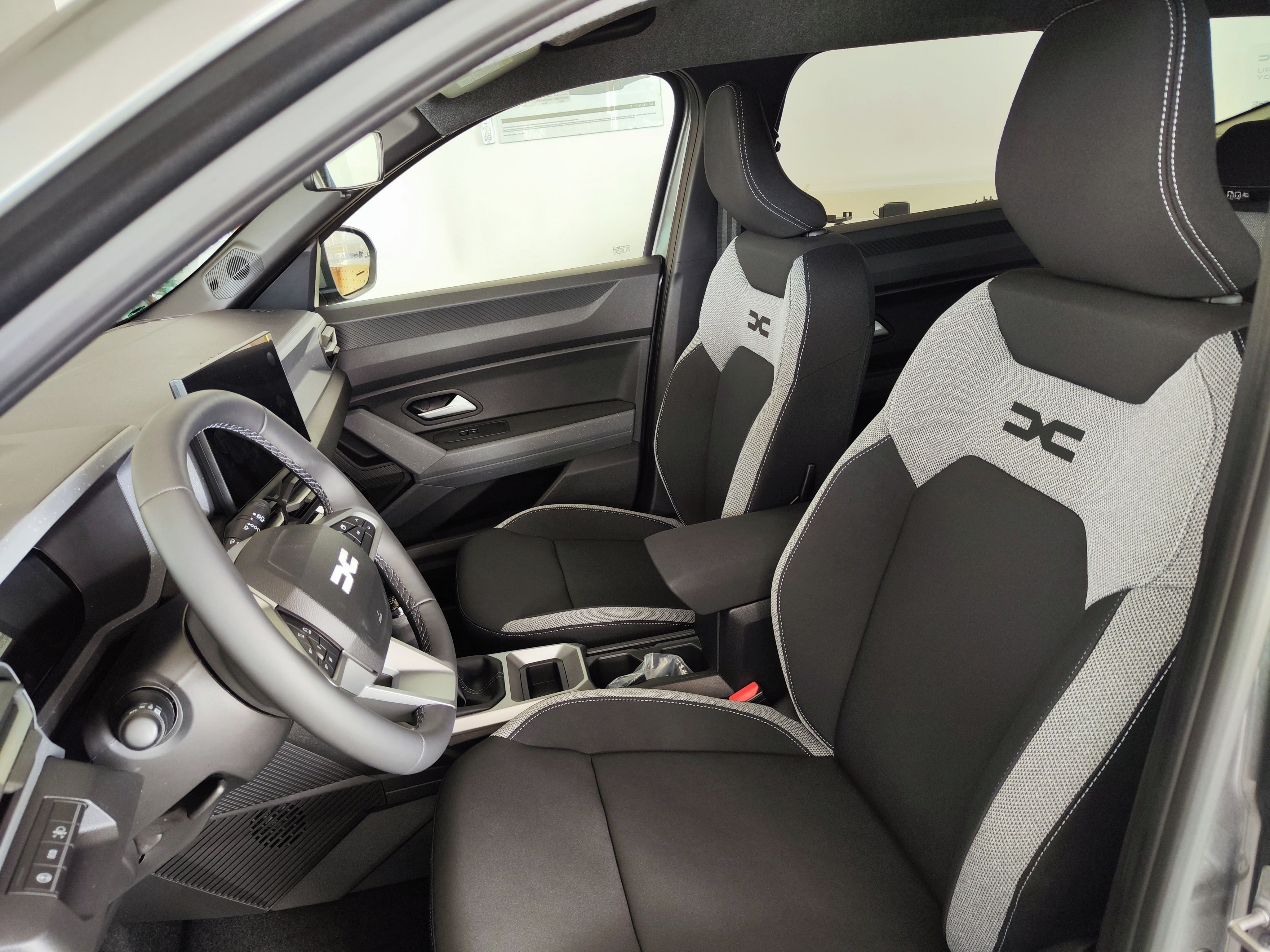 Dacia Bigster, JOURNEY mild hybrid-G 140 - fotka 5