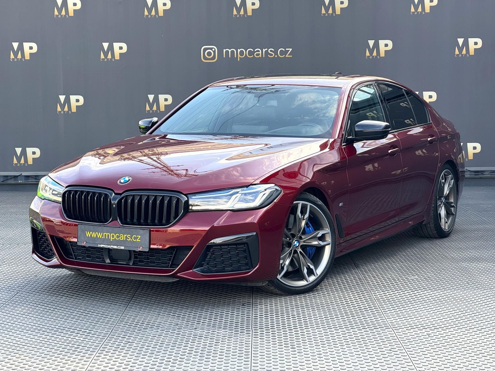 BMW Řada 5, M550i xDrive Laser, DPH, 1.Maj