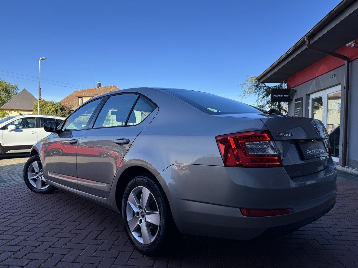 Škoda Octavia, 2.0TDi  Klima Tempomat BT - fotka 3