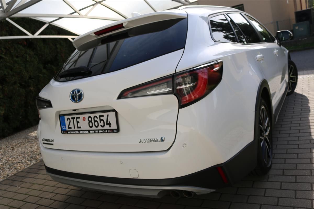 Toyota Corolla, 2,0 Hybrid,1.Maj. ČR, DPH - fotka 5