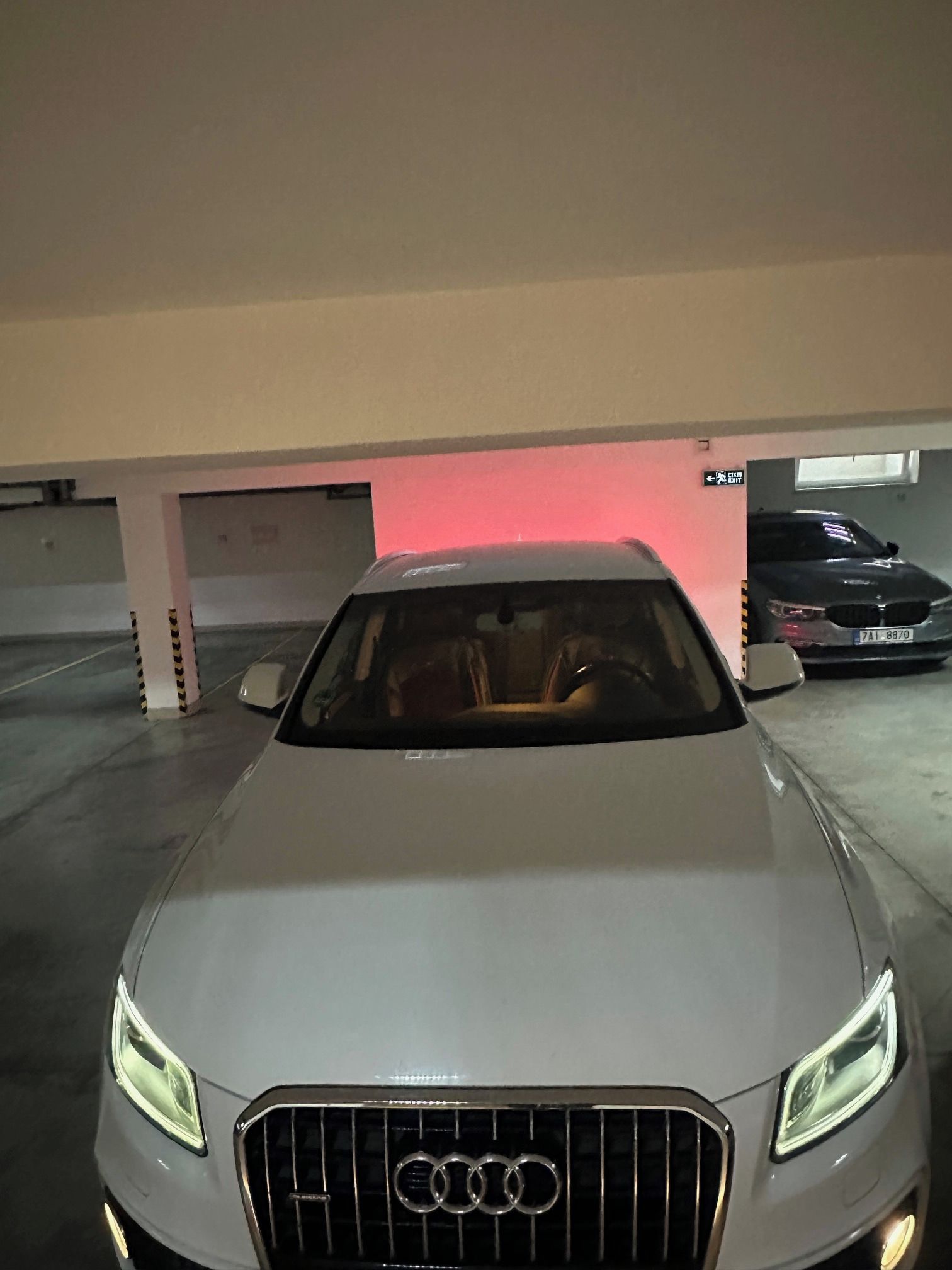 Audi Q5, 2.0 TDI, servisováno - fotka 3