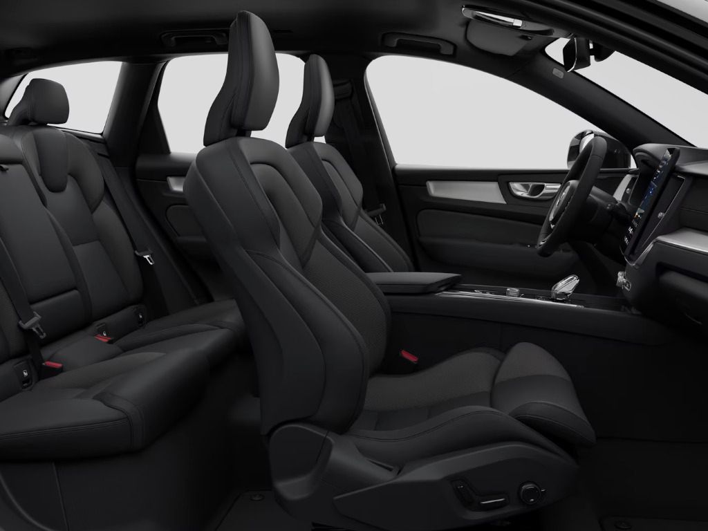 Volvo XC60, BLACK EDITION PLUS B5 AWD 184k - fotka 6