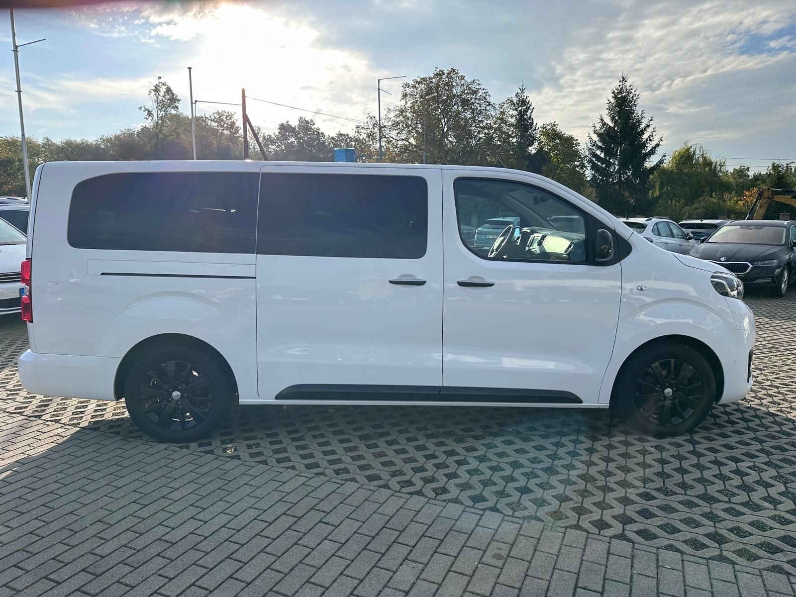 Toyota Proace Verso, 2.0 D-4D 180k - fotka 3