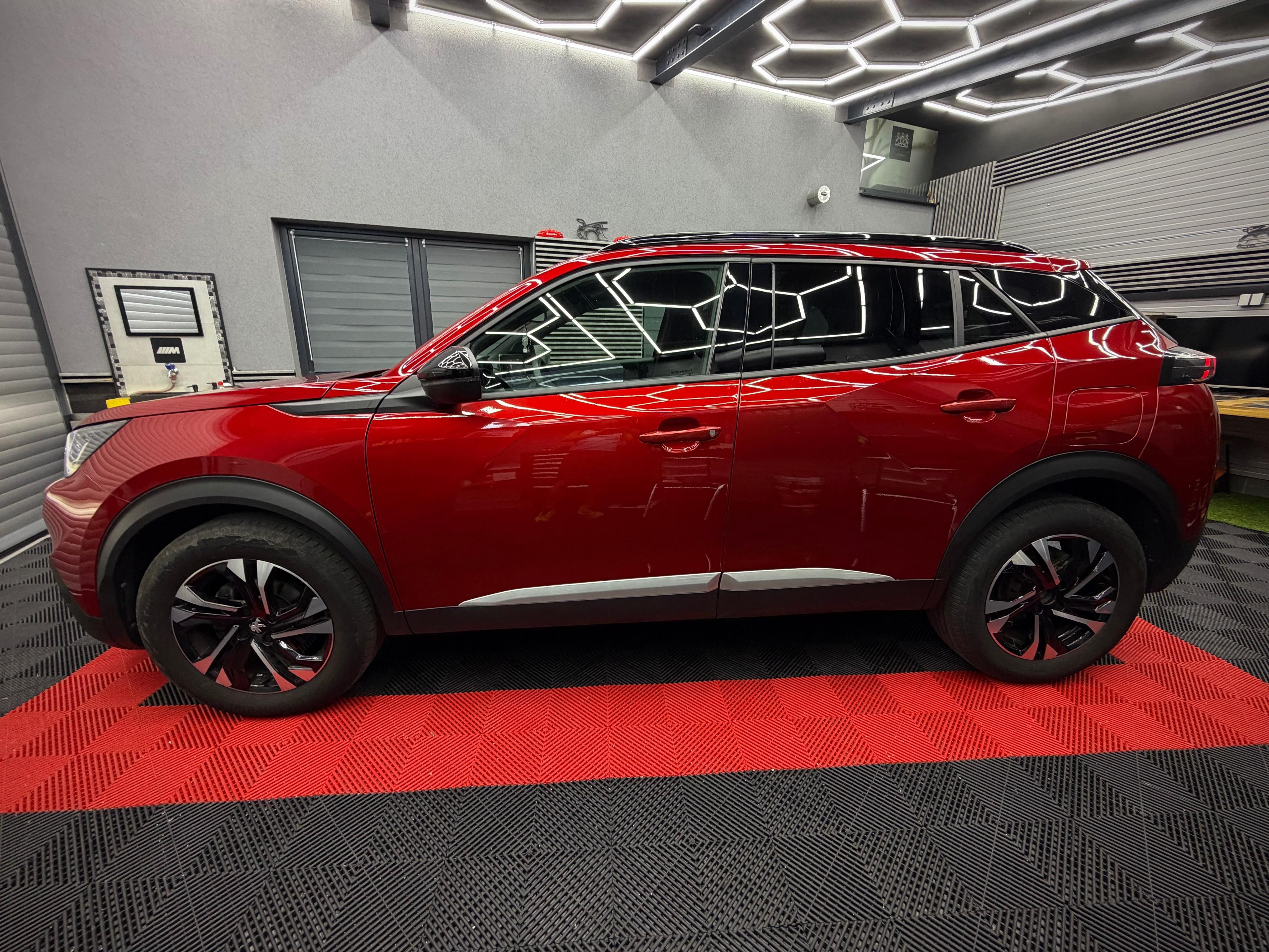 Peugeot 2008, automat, 1.2 96kW - fotka 4