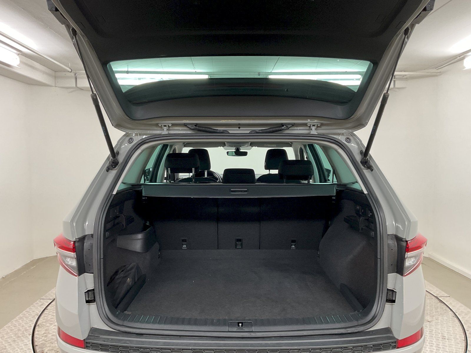 Škoda Kodiaq, Ambition 2,0TDI 4x4 110kW DSG - fotka 6