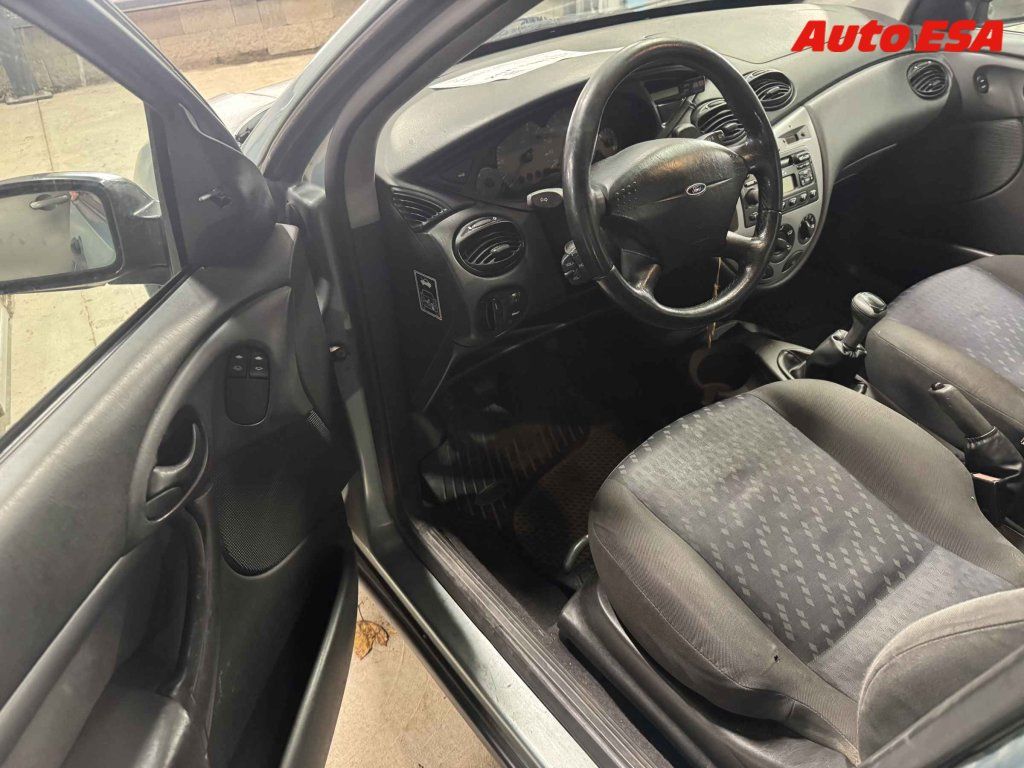 Ford Focus, 1.4i - fotka 3