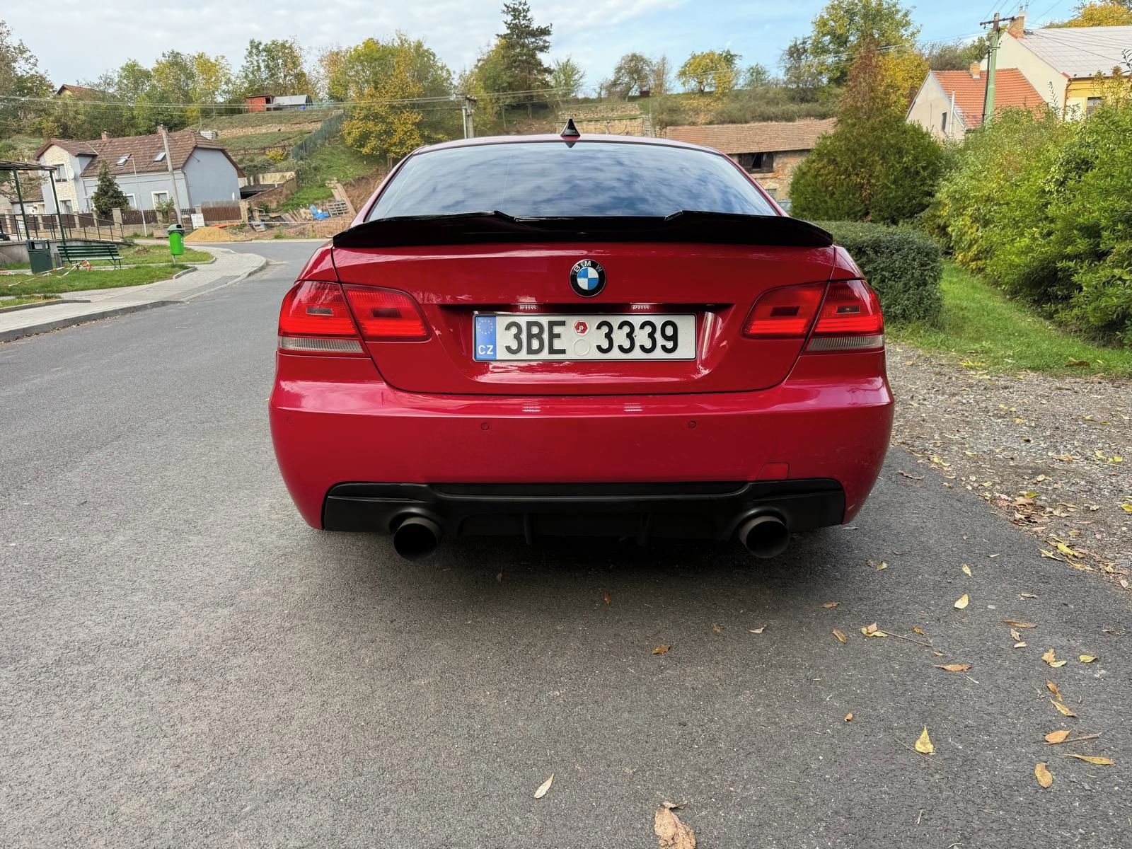 BMW Řada 3, 325i Manuál - fotka 4