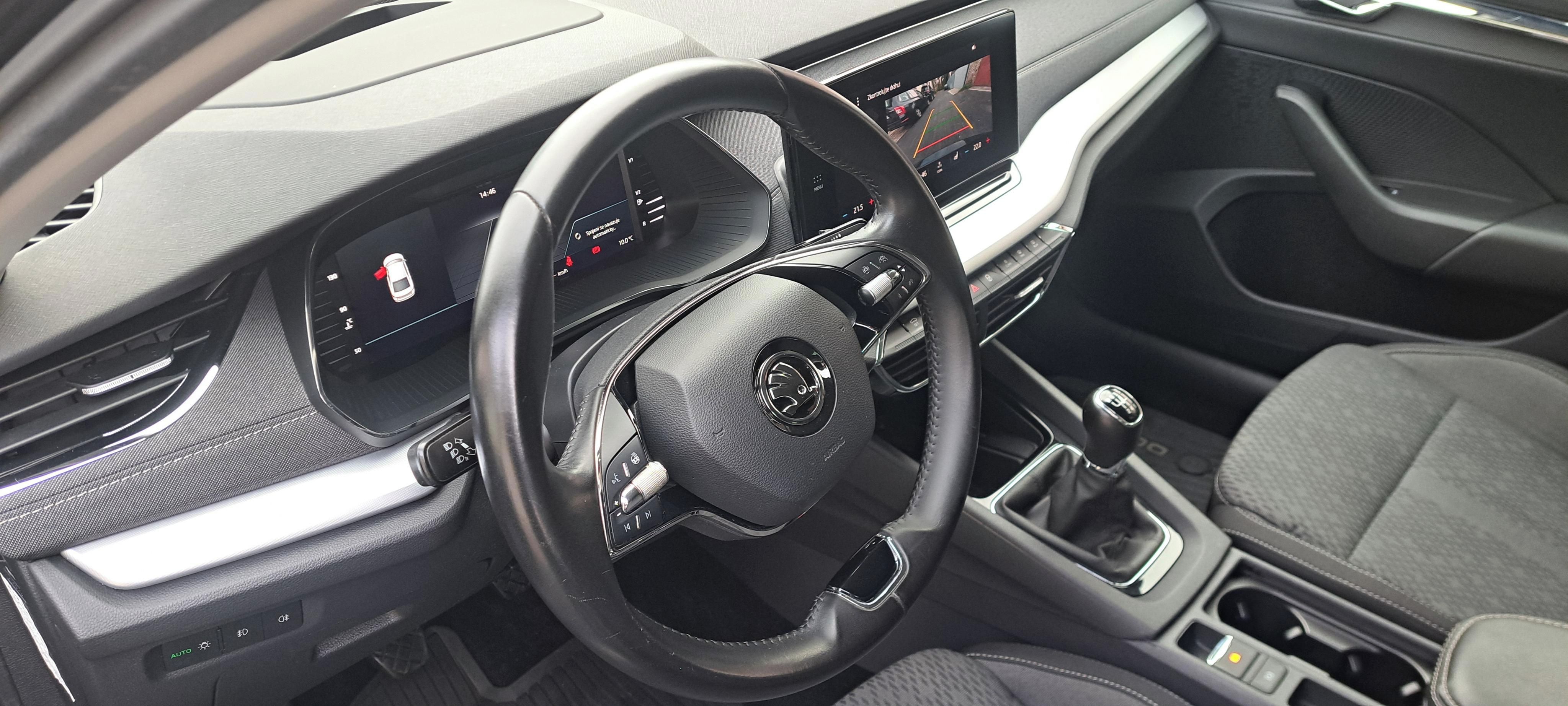 Škoda Octavia, 2.0 TDI-85 Kw - fotka 5