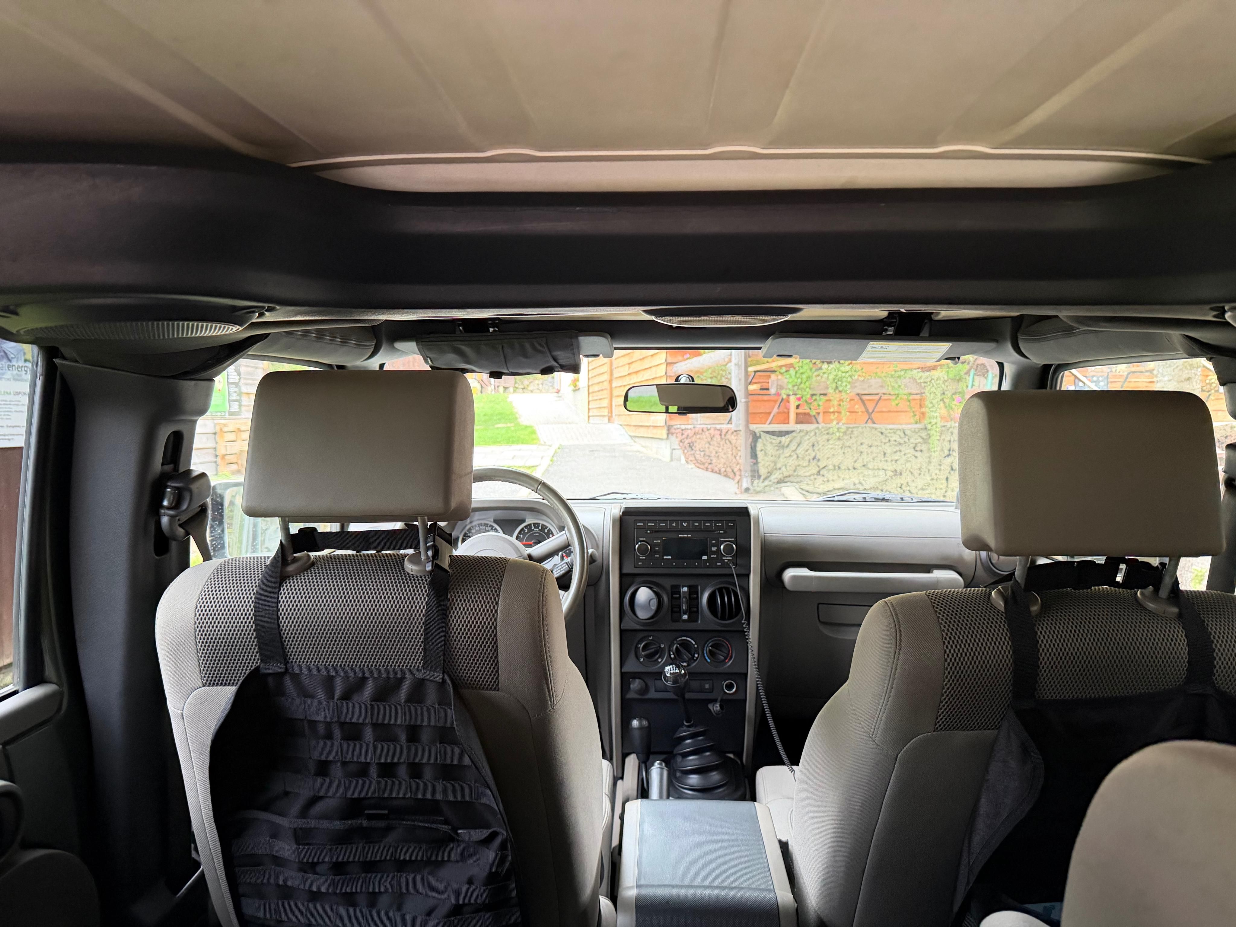 Jeep Wrangler, Jeep Wrangler Rubicon 3.8 V6 - fotka 4