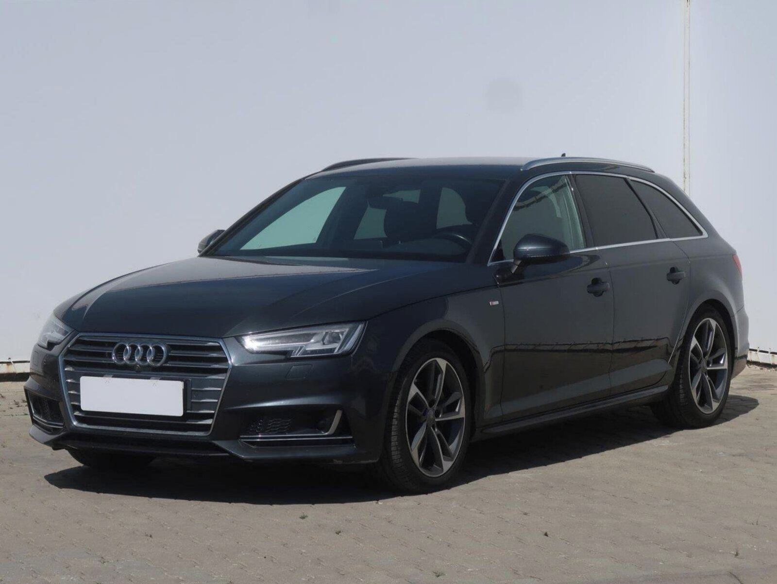 Audi A4, 3.0 TDI, S-Line, Automat - fotka 2