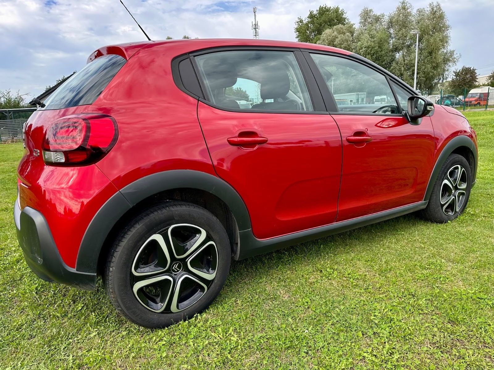 Citroën C3, 1.2i-NAV.KLIMATR.VYHŘ.SED.LED. - fotka 3