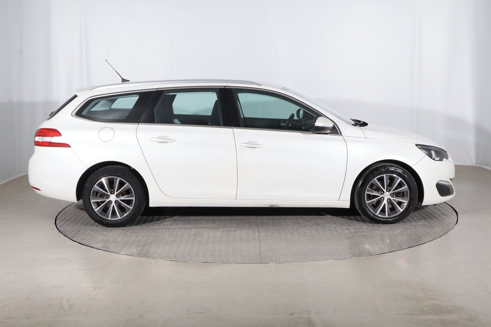 Peugeot 308, 2.0 BlueHDi, Serv.kniha - fotka 6