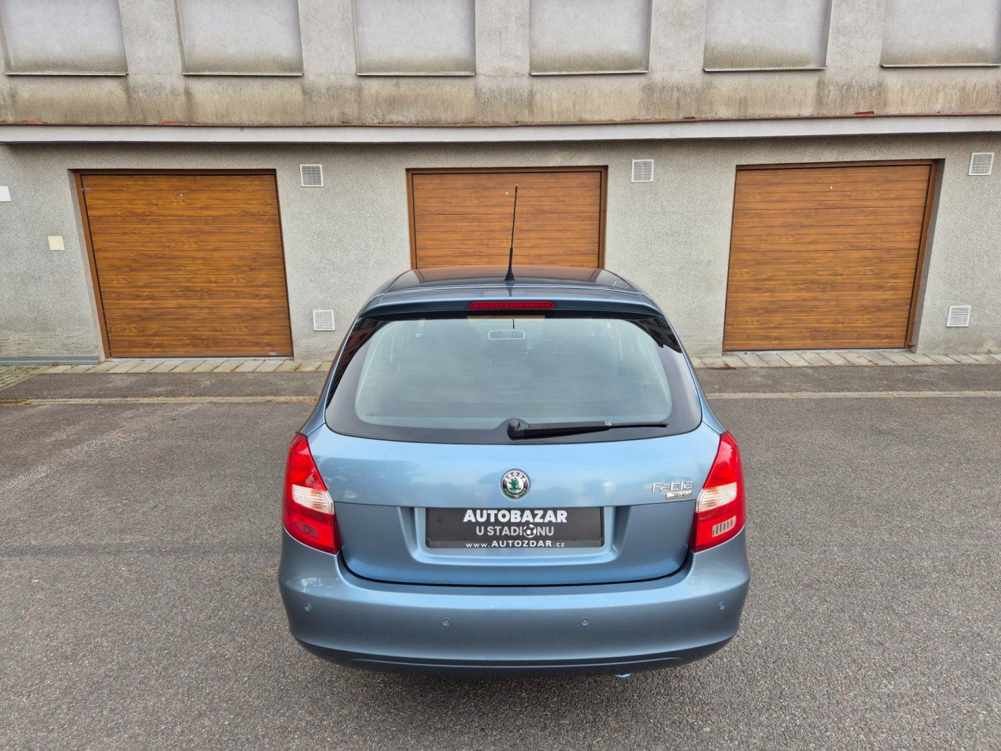 Škoda Fabia, 1.4 16V 63kW park.senzory - fotka 4