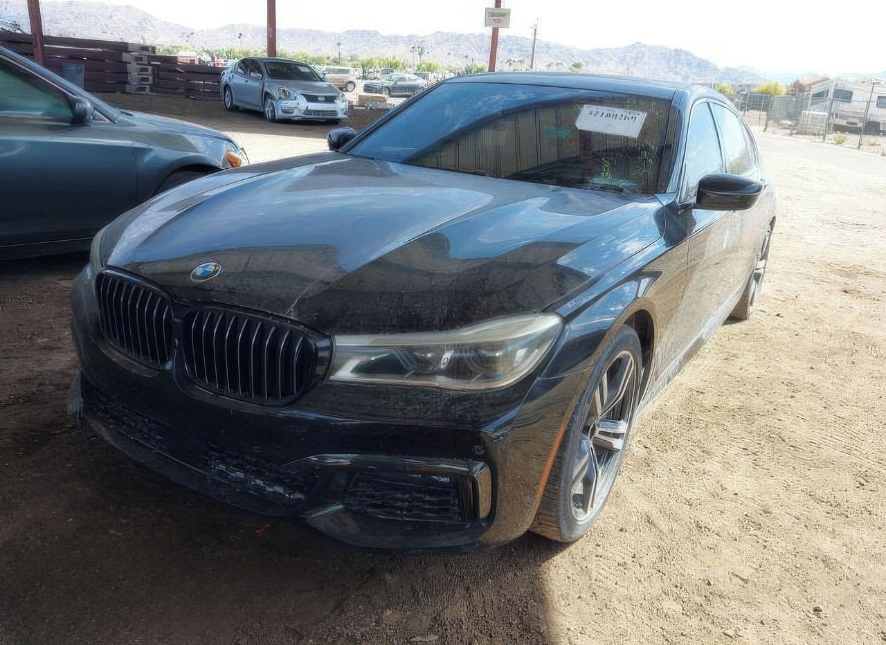 BMW Řada 7, Auto na cestě