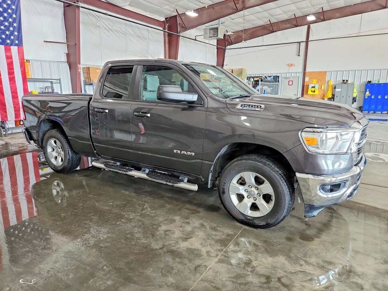 RAM 1500, Auto na cestě - fotka 4