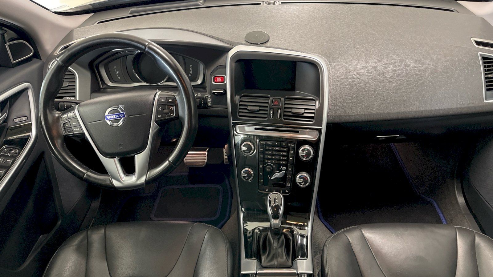 Volvo XC60, XC 60 2.4TDI  162kW DSG 4x4 - fotka 5