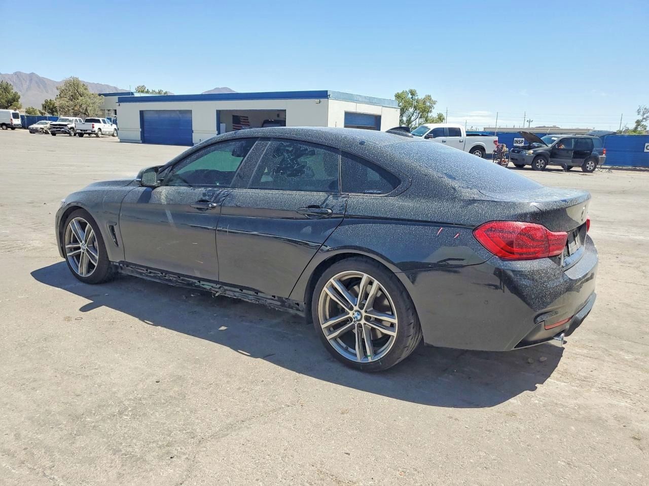 BMW Řada 4, Auto na cestě - fotka 2