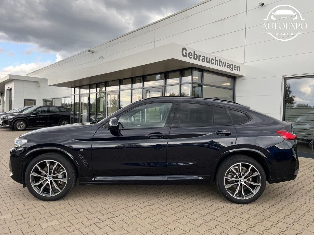 BMW X4, xDrive* 30d M SPORT* - fotka 4