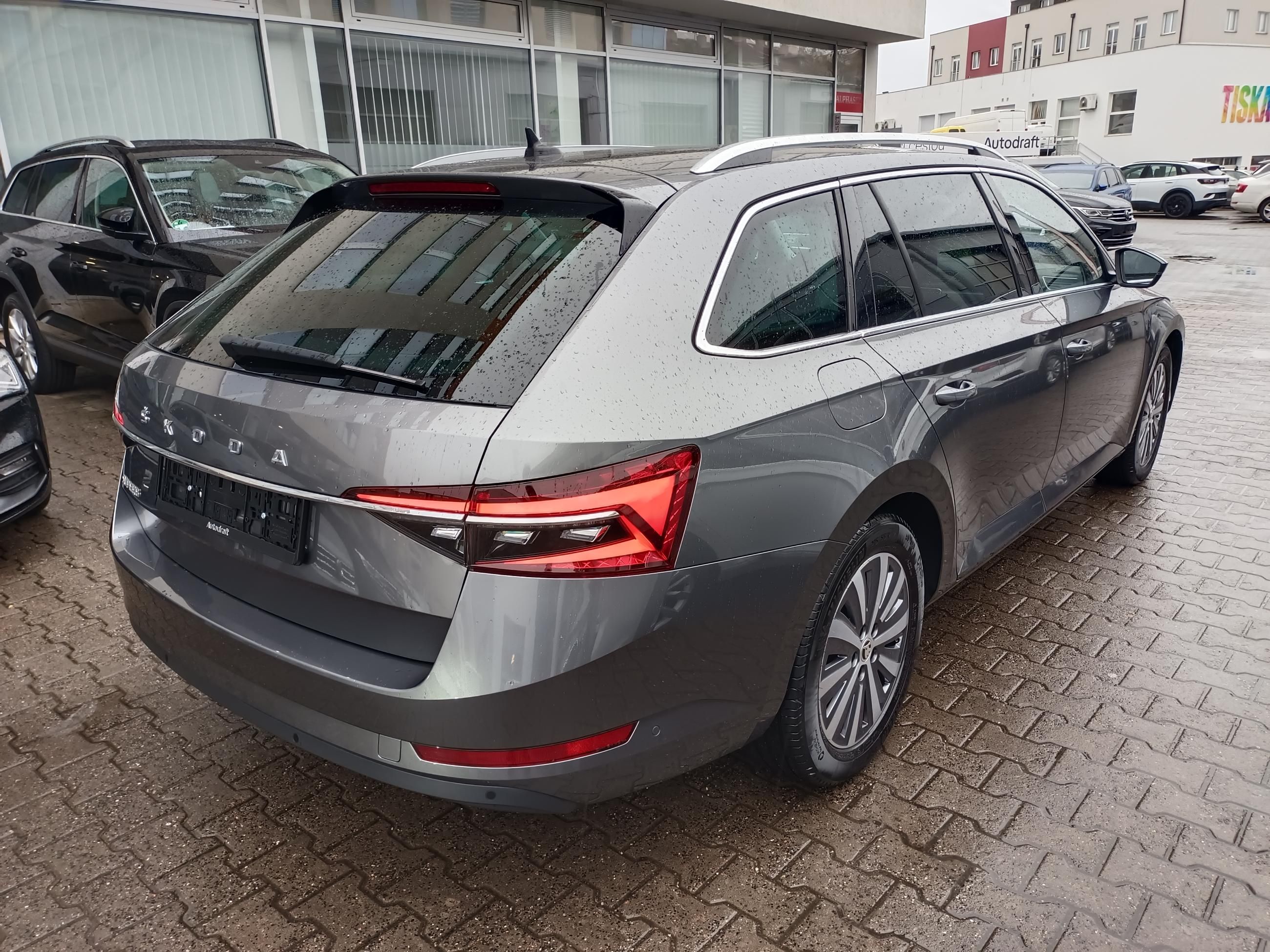 Škoda Superb, 2.0 TDI 110kW DSG / Tažné - fotka 6