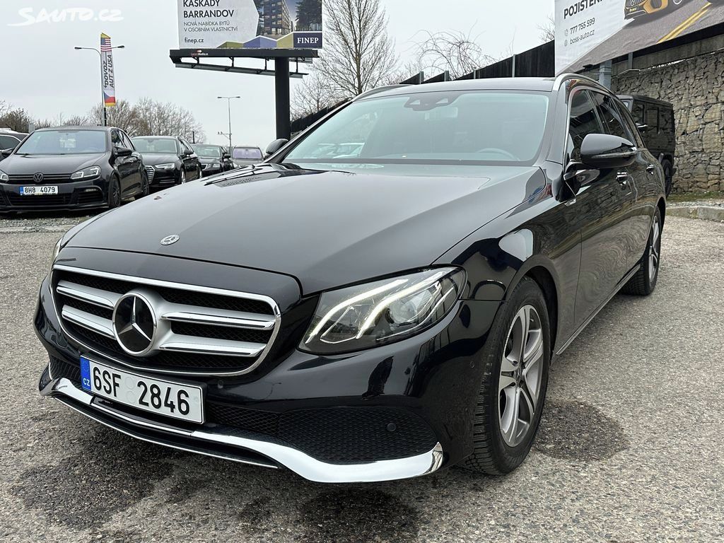 Mercedes-Benz Třídy E, Mercedes-Benz E 220 w213 9G-tr - fotka 3