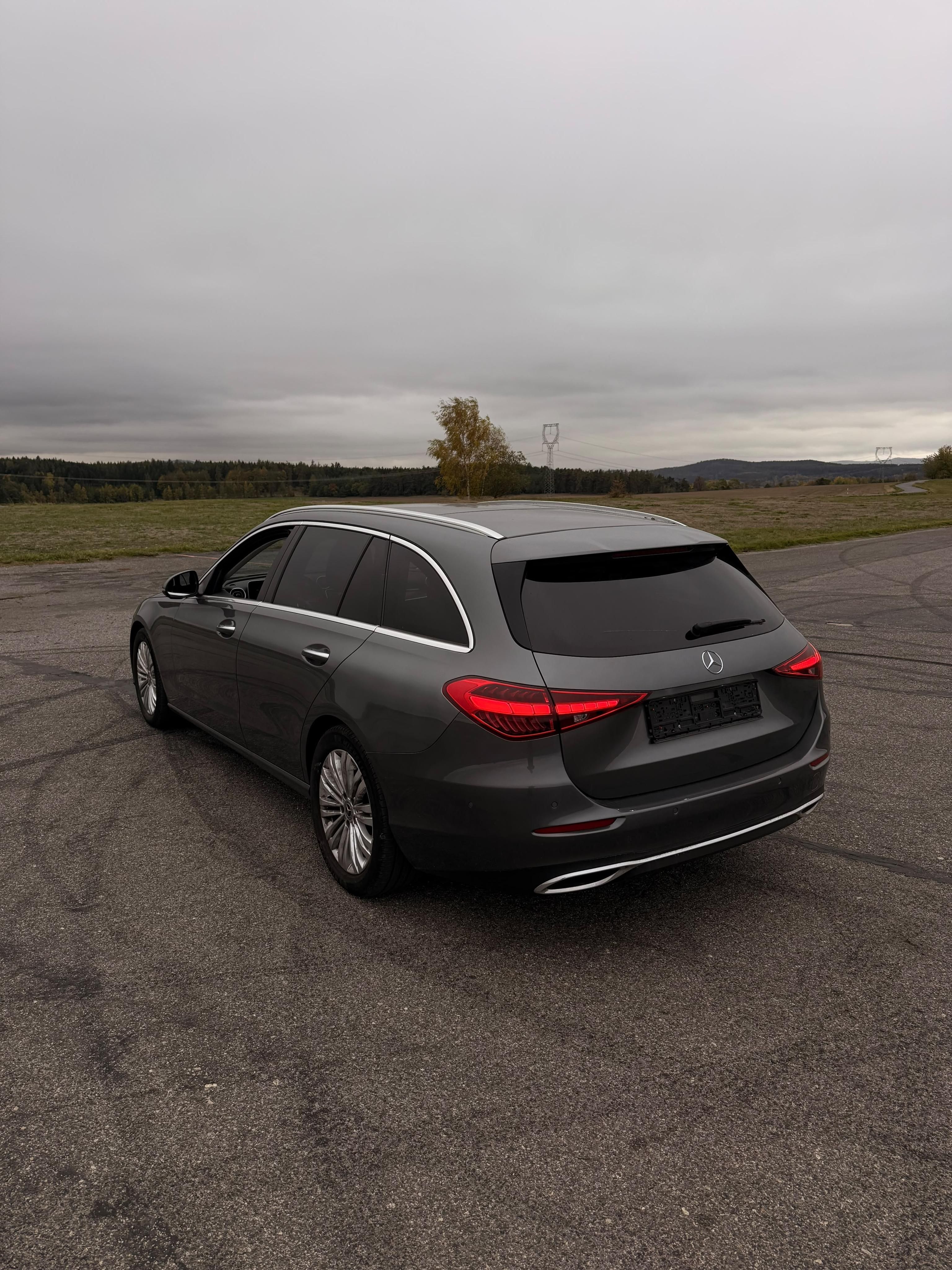 Mercedes-Benz Třídy C, 2.0 - fotka 3