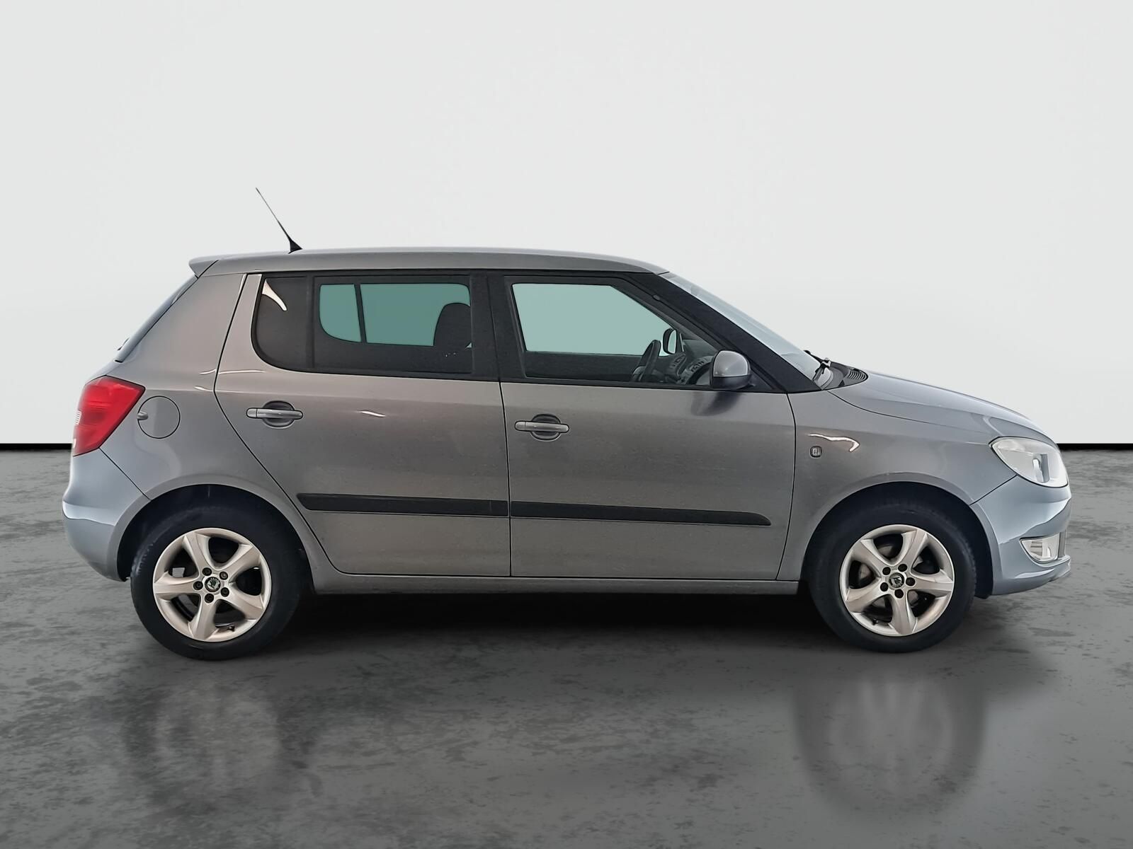 Škoda Fabia, 1.2 TSI, Ambiente, Serv.kniha - fotka 6